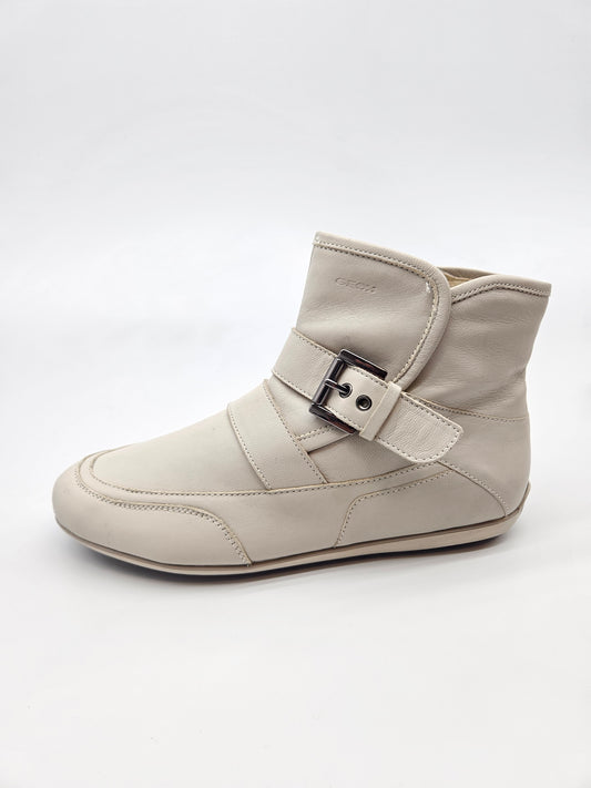 GEOX ORIGINAL KOZNI CIZMI BR 39