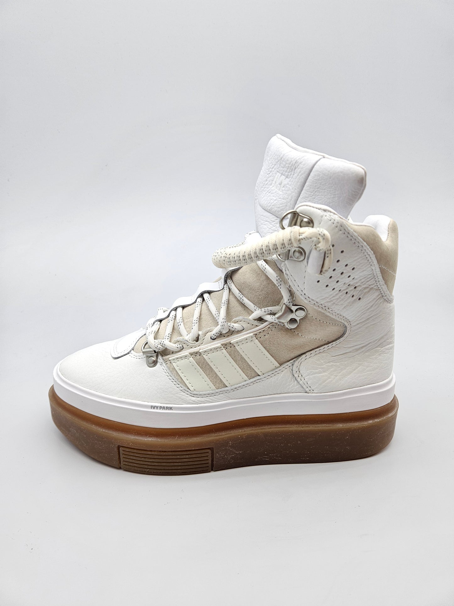 ADIDAS NOVI ORIGINAL CIZMI BR 38.5