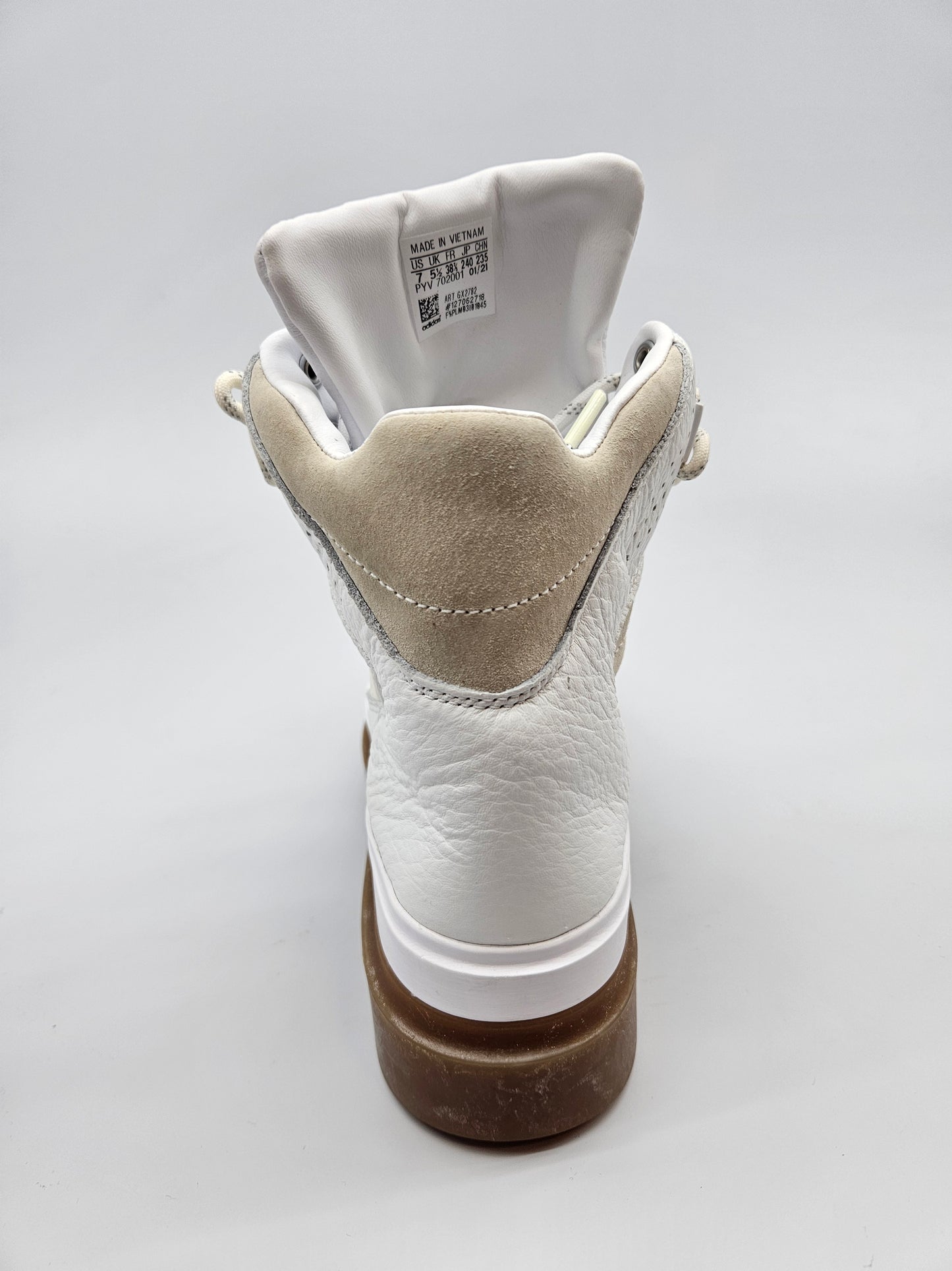 ADIDAS NOVI ORIGINAL CIZMI BR 38.5