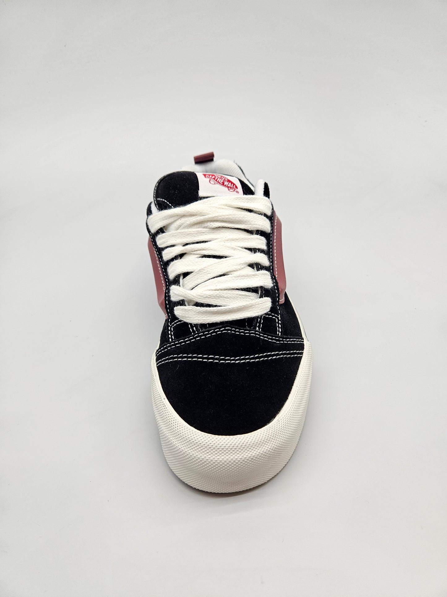 VANS NOVI ORIGINAL PATIKI BR 42