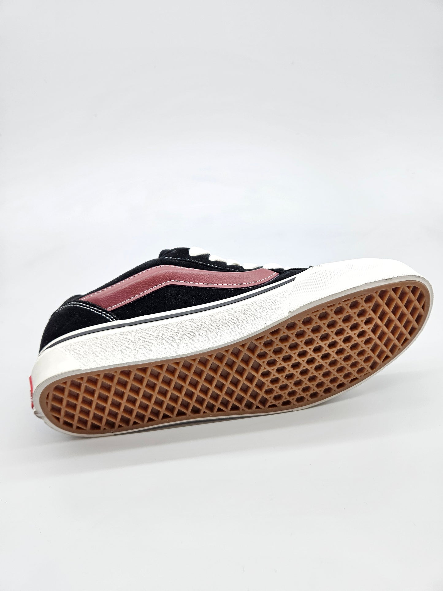 VANS NOVI ORIGINAL PATIKI BR 42