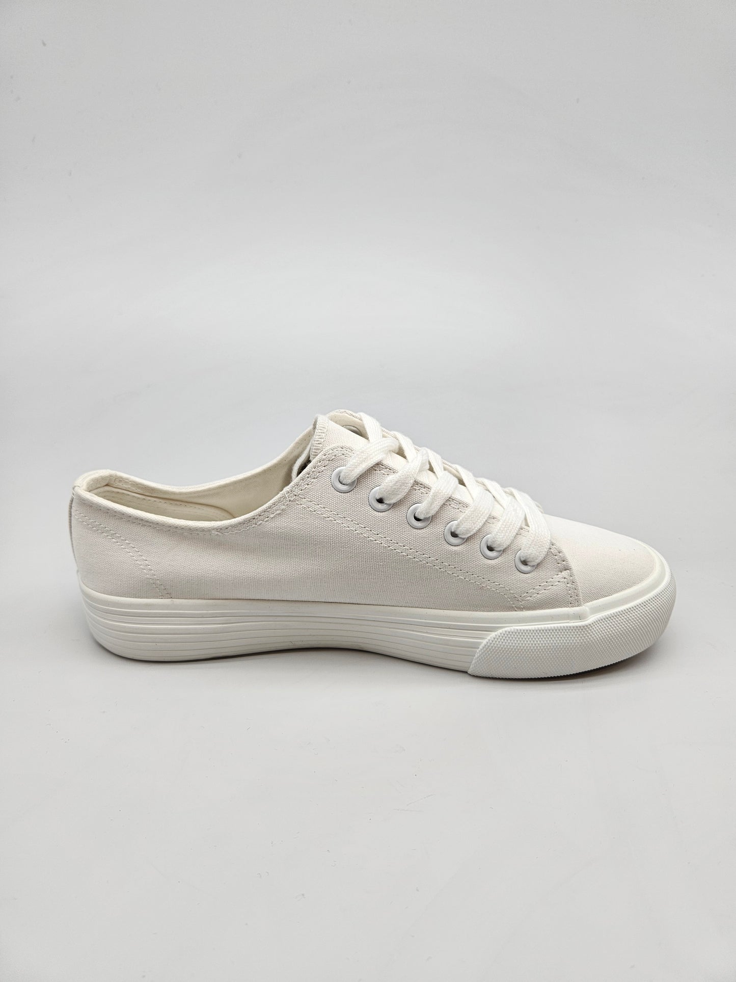 ANNA FIELD NOVI ORIGINAL PATIKI BR 39