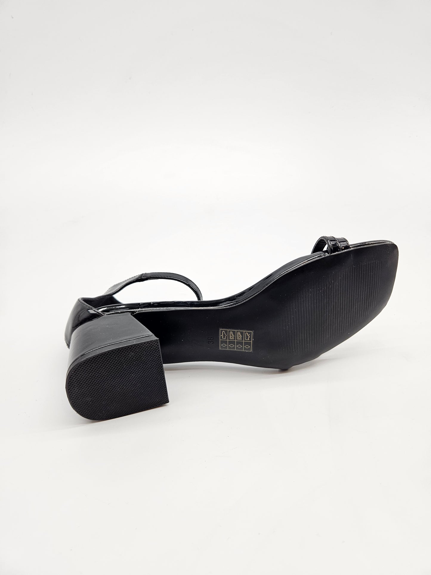 ONLY NOVI ORIGINAL SANDALKI BR 38