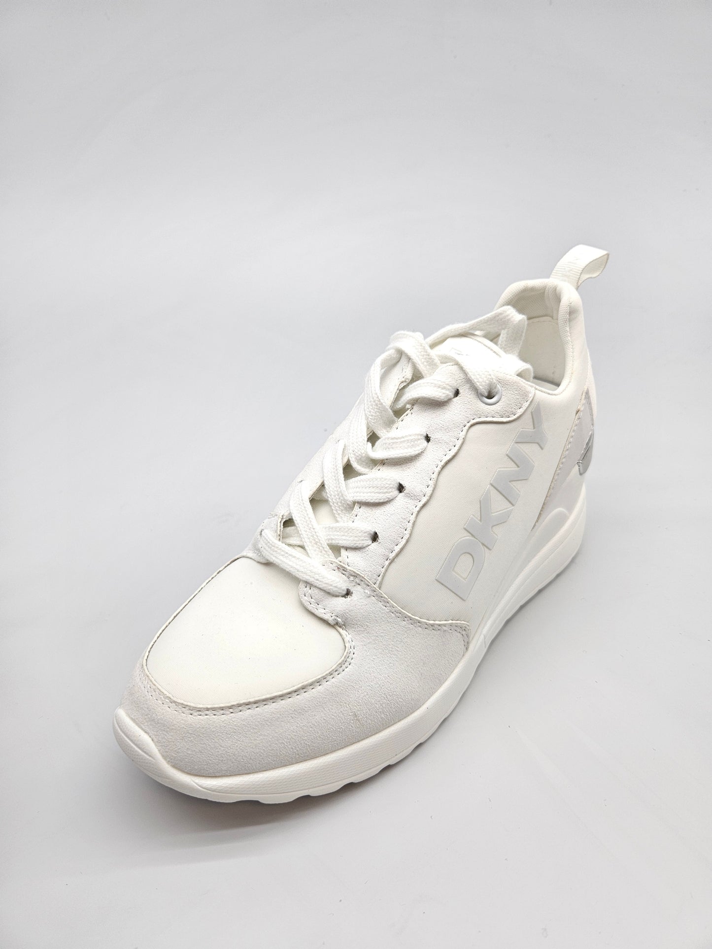 DKNY NOVI ORIGINAL PATIKI BR 37.5