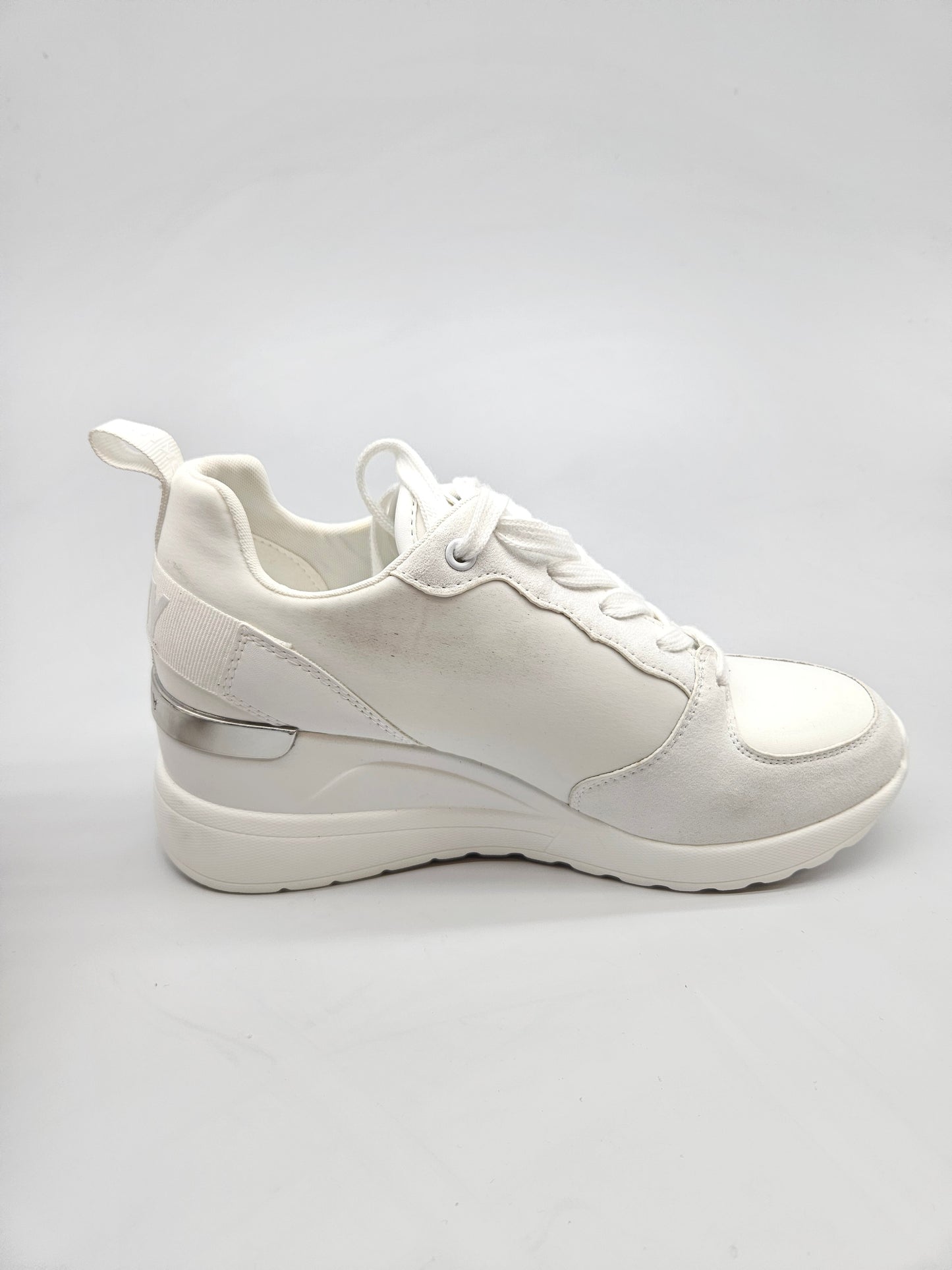 DKNY NOVI ORIGINAL PATIKI BR 37.5