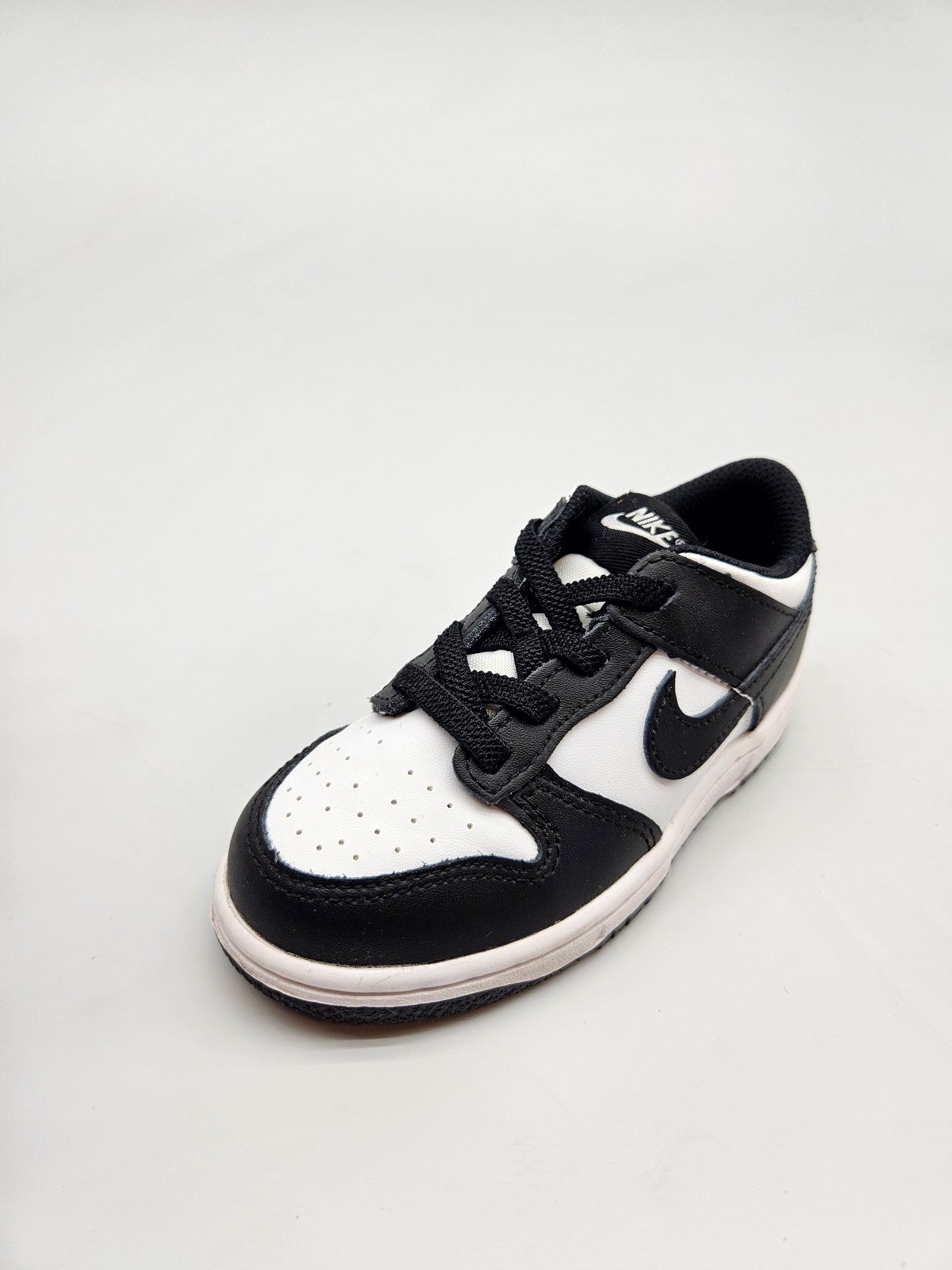 NIKE NOVI ORIGINAL PATIKI BR 26