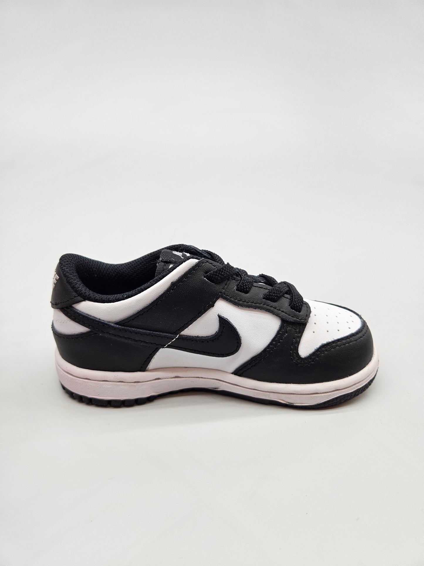 NIKE NOVI ORIGINAL PATIKI BR 26