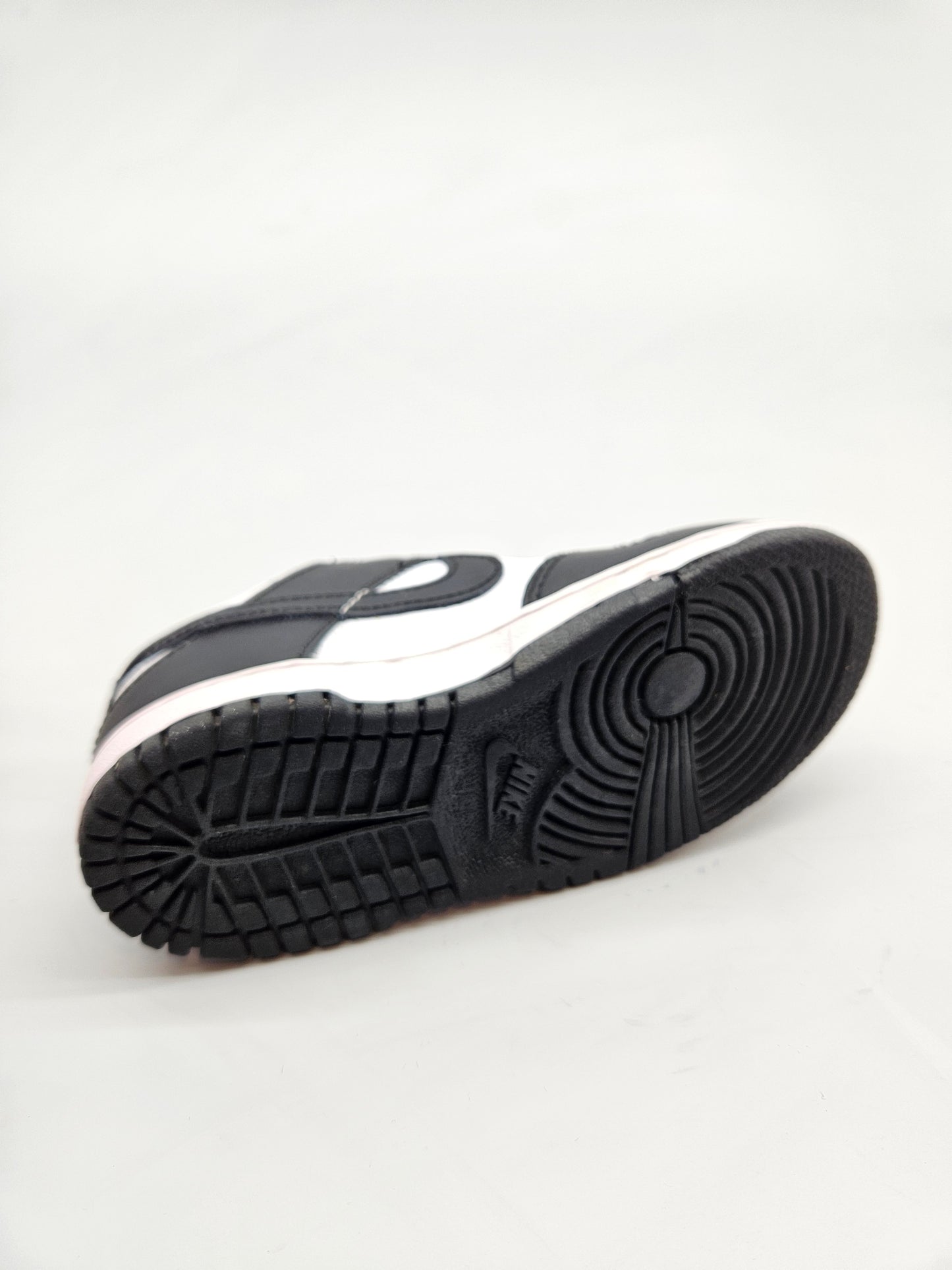 NIKE NOVI ORIGINAL PATIKI BR 26