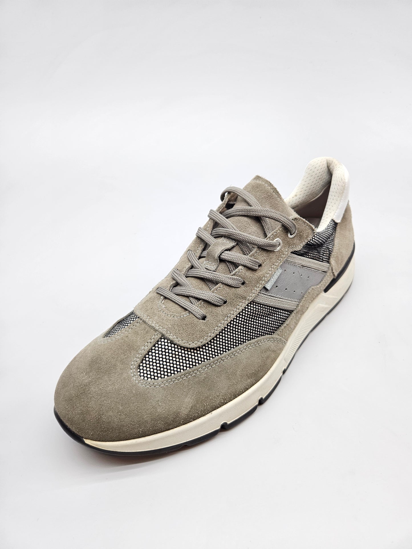 NEROGIADINI ORIGINAL KOZNI PATIKI BR 46