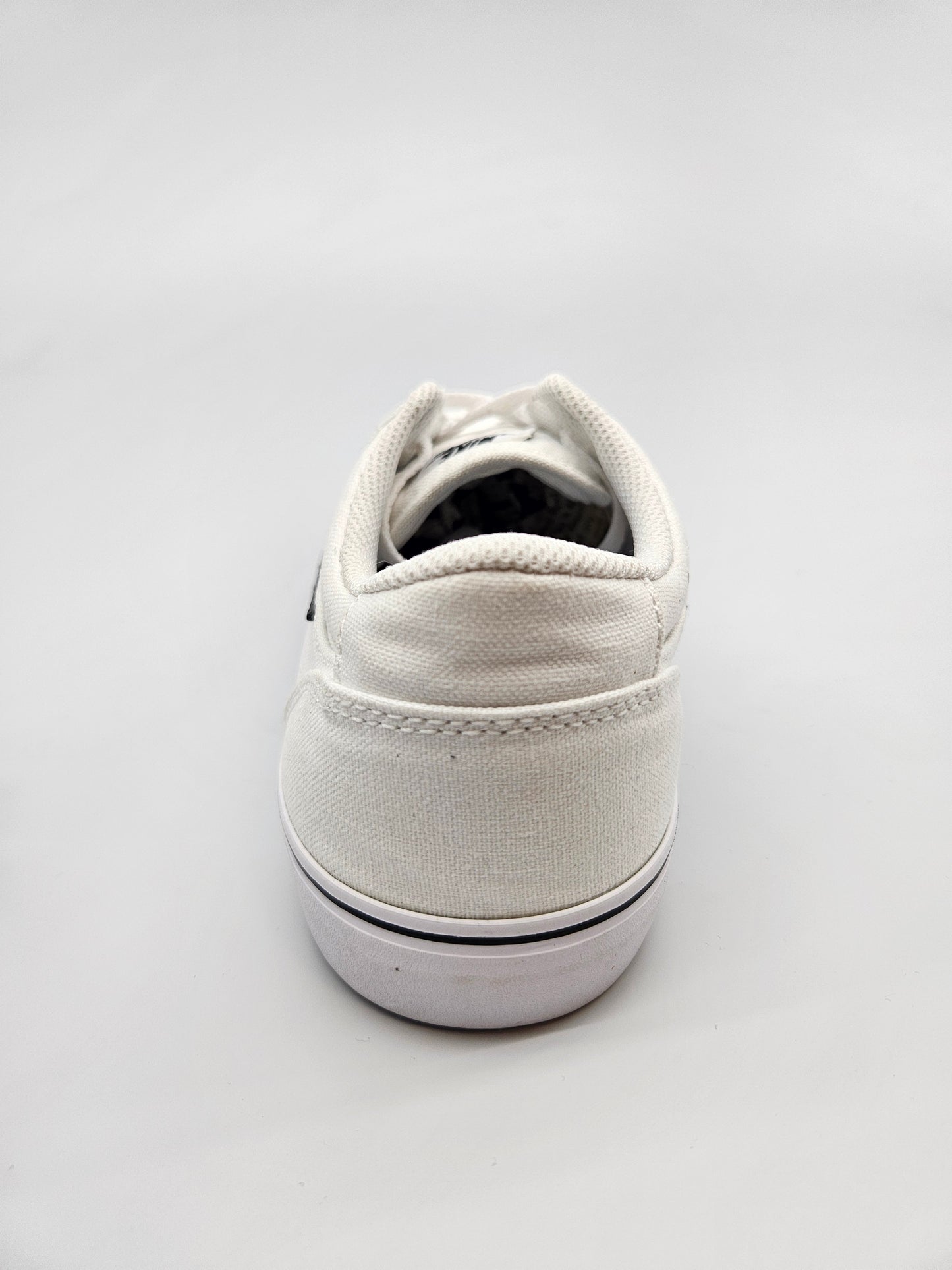 NIKE NOVI ORIGINAL PATIKI BR 43