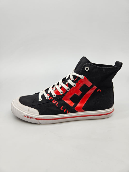 DIESEL NOVI ORIGINAL PATIKI BR 46