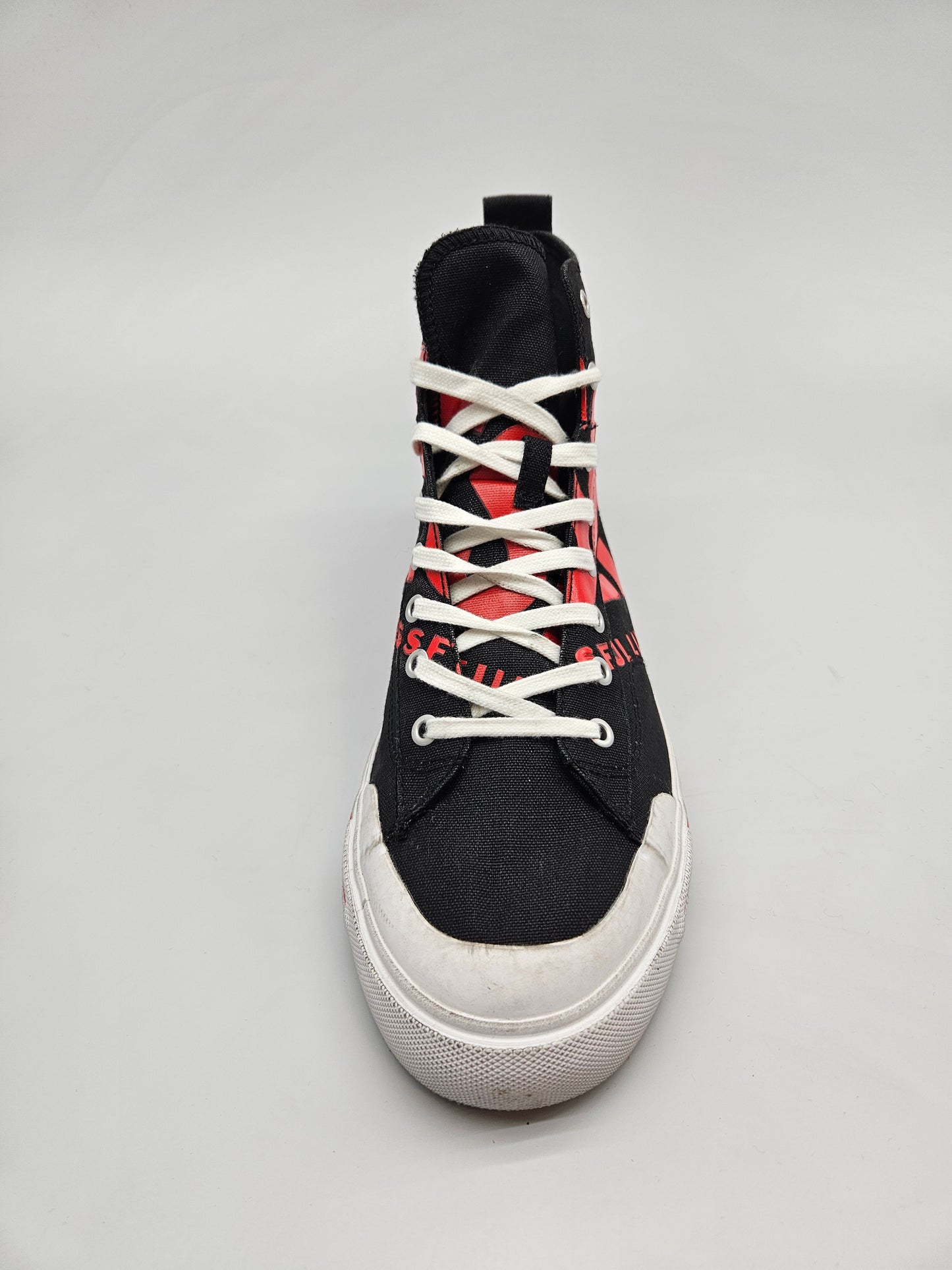 DIESEL NOVI ORIGINAL PATIKI BR 46