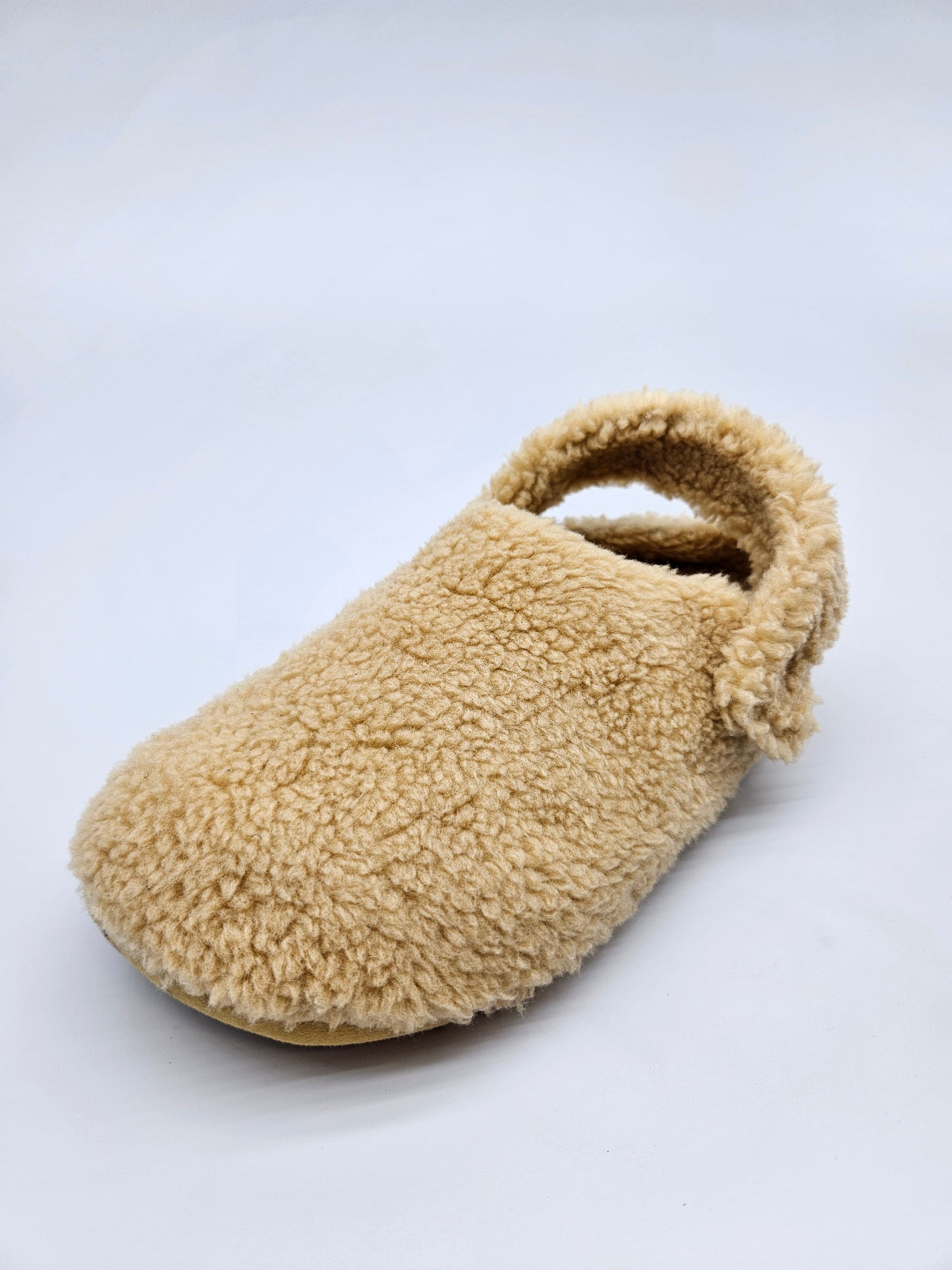 CROKS NOVI PAPUCI BR 37/38