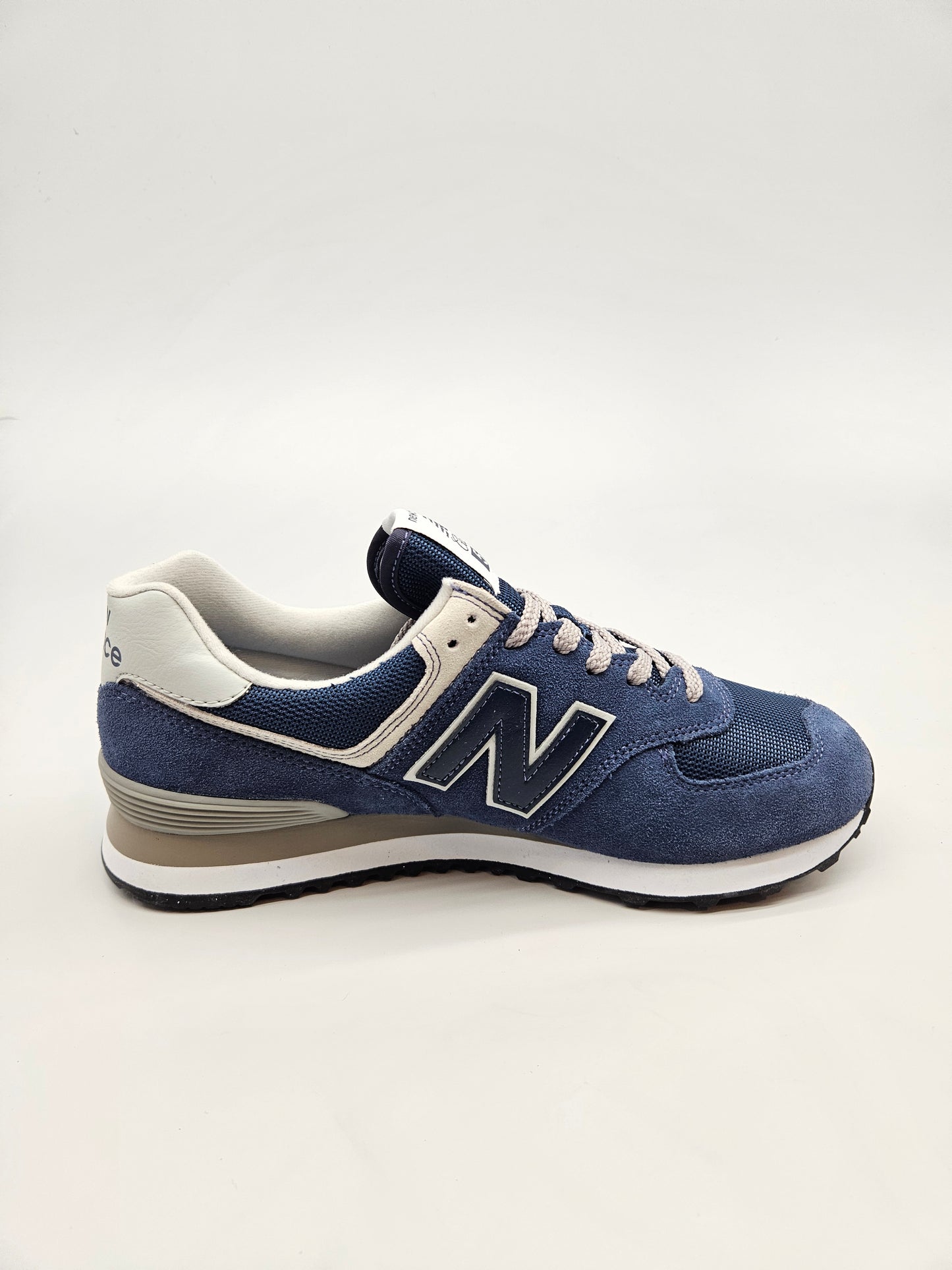 NEW BALANCE NOVI ORIGINAL PATIKI BR 42.5