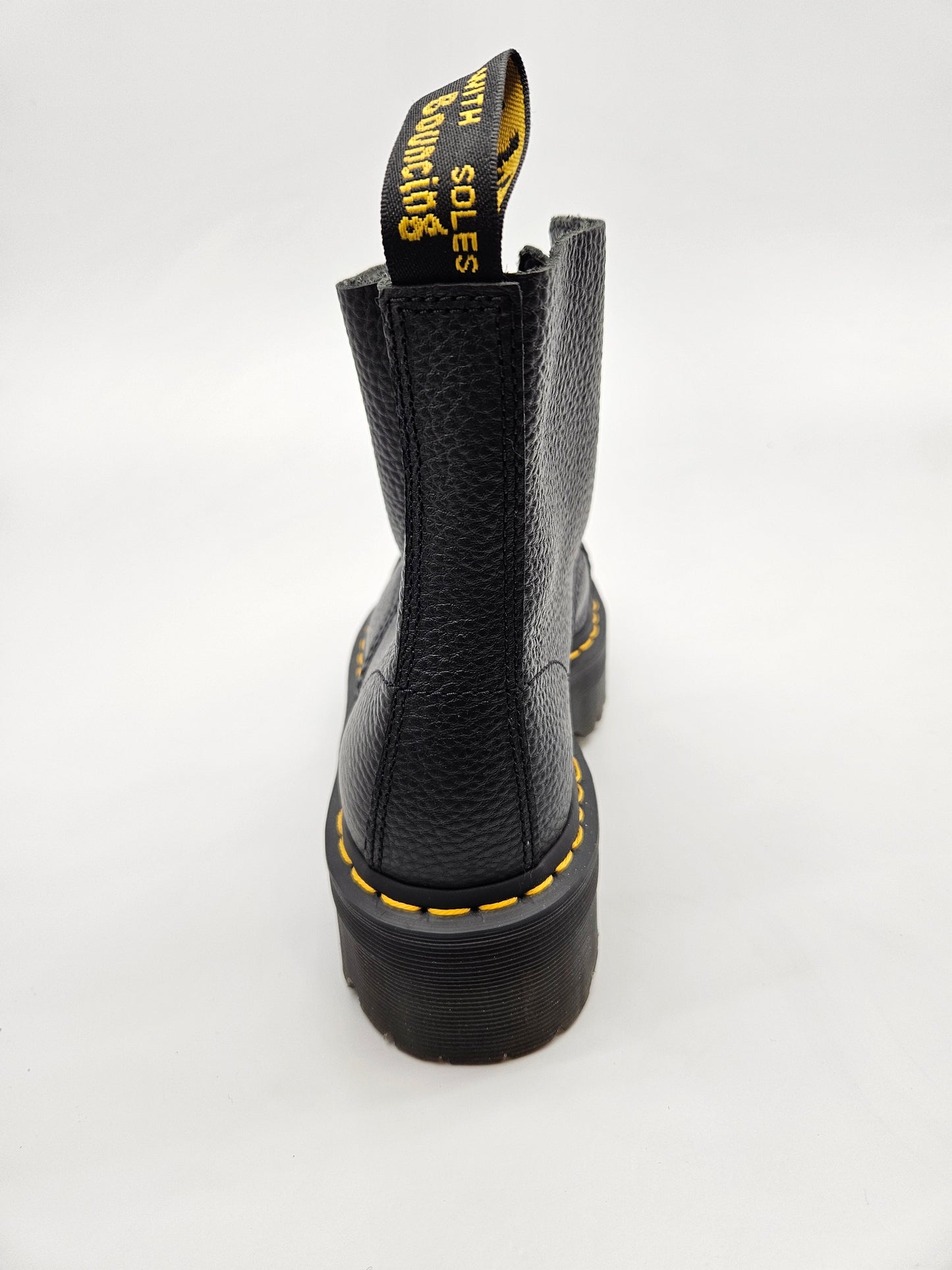 DR MARTINS NOVI ORIGINAL KOZNI CIZMI BR 39