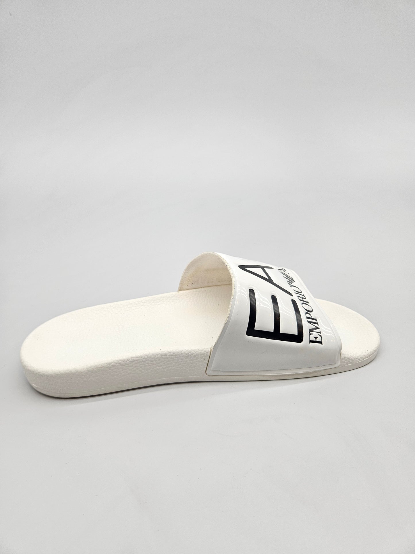 ARMANI ORIGINAL NOVI VLECKI BR 42