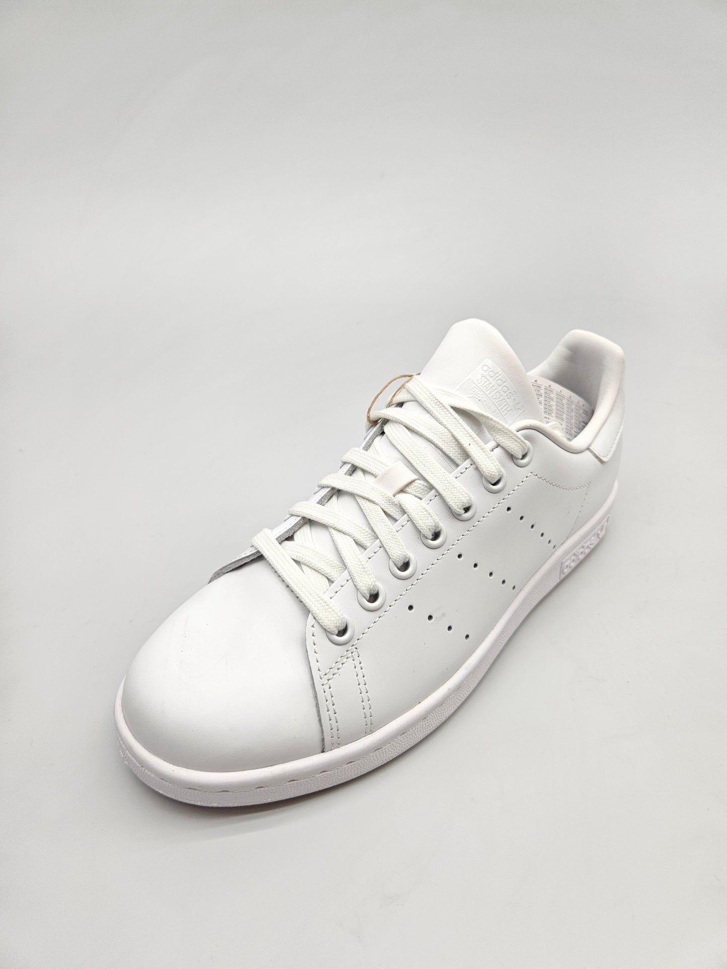 ADIDAS NOVI ORIGINAL PATIKI BR 39