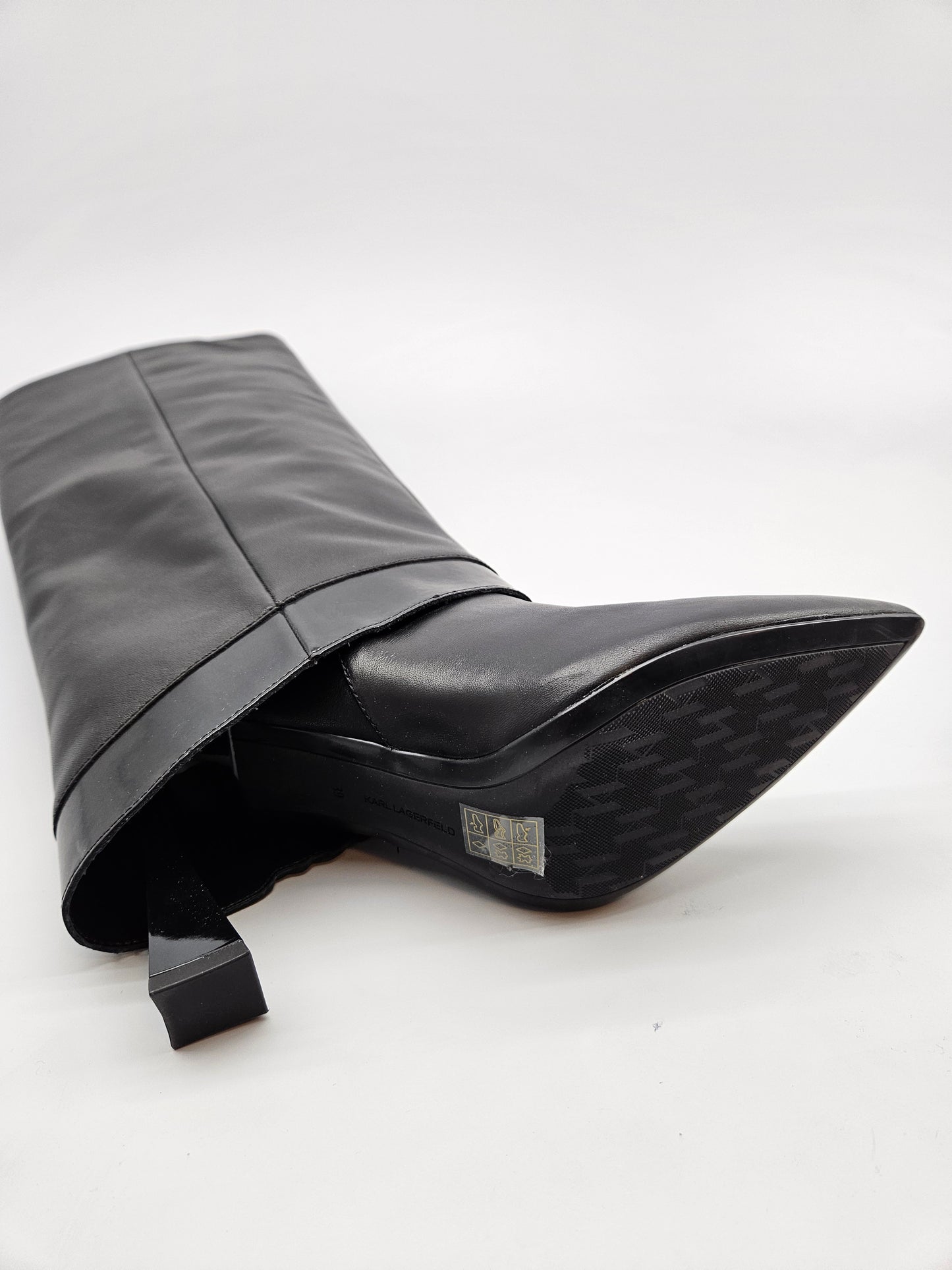 KARL LAGERFELD NOVI ORIGINAL KOZNI CIZMI BR 39