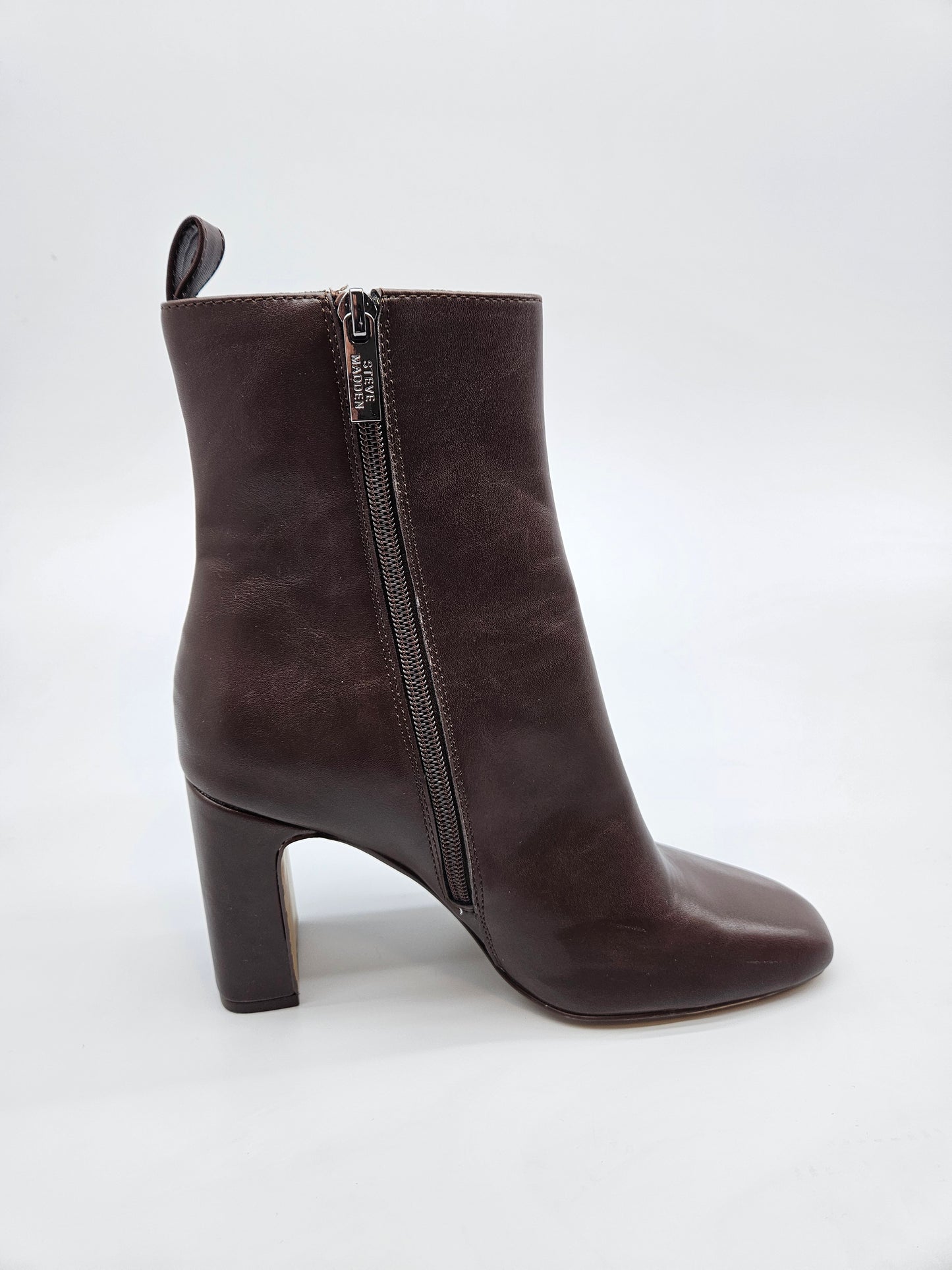 STEVE MADDEN NOVI ORIGINAL KOZNI CIZMI BR 37.5