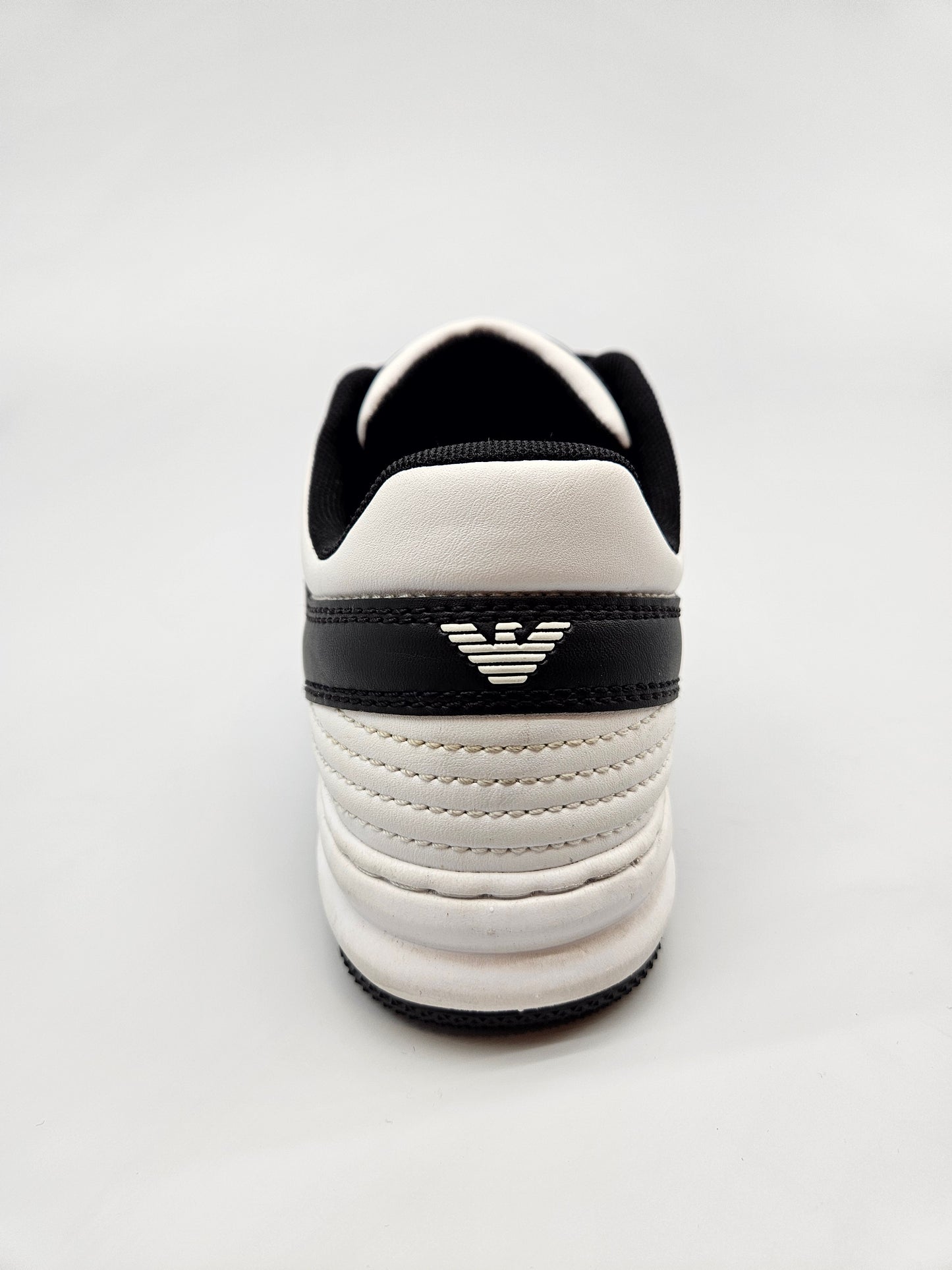 EMPORIO ARMANI ORIGINAL PATIKI BR 38.5