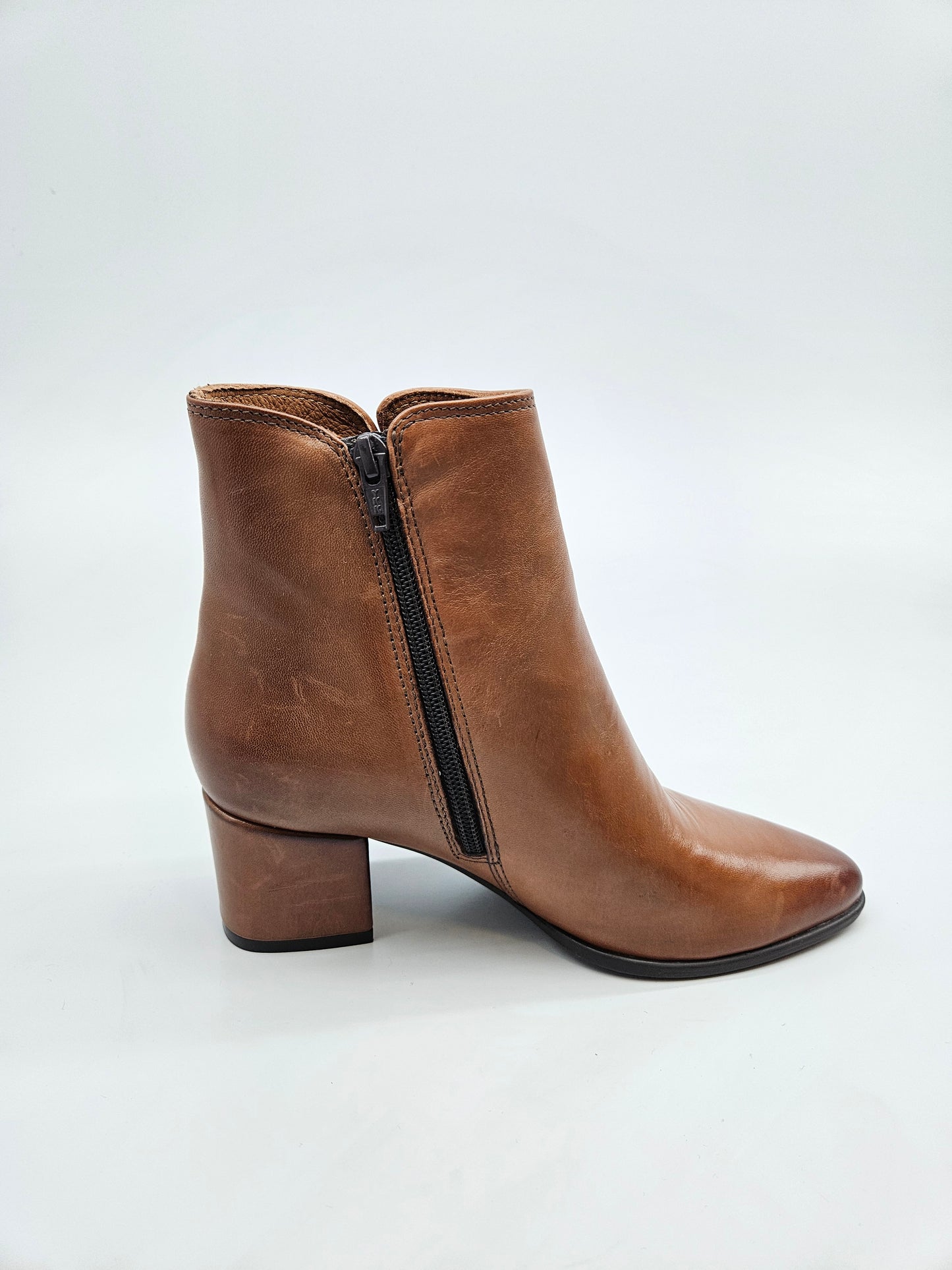 ANNA FIELD ORIGINAL CIZMI BR 37