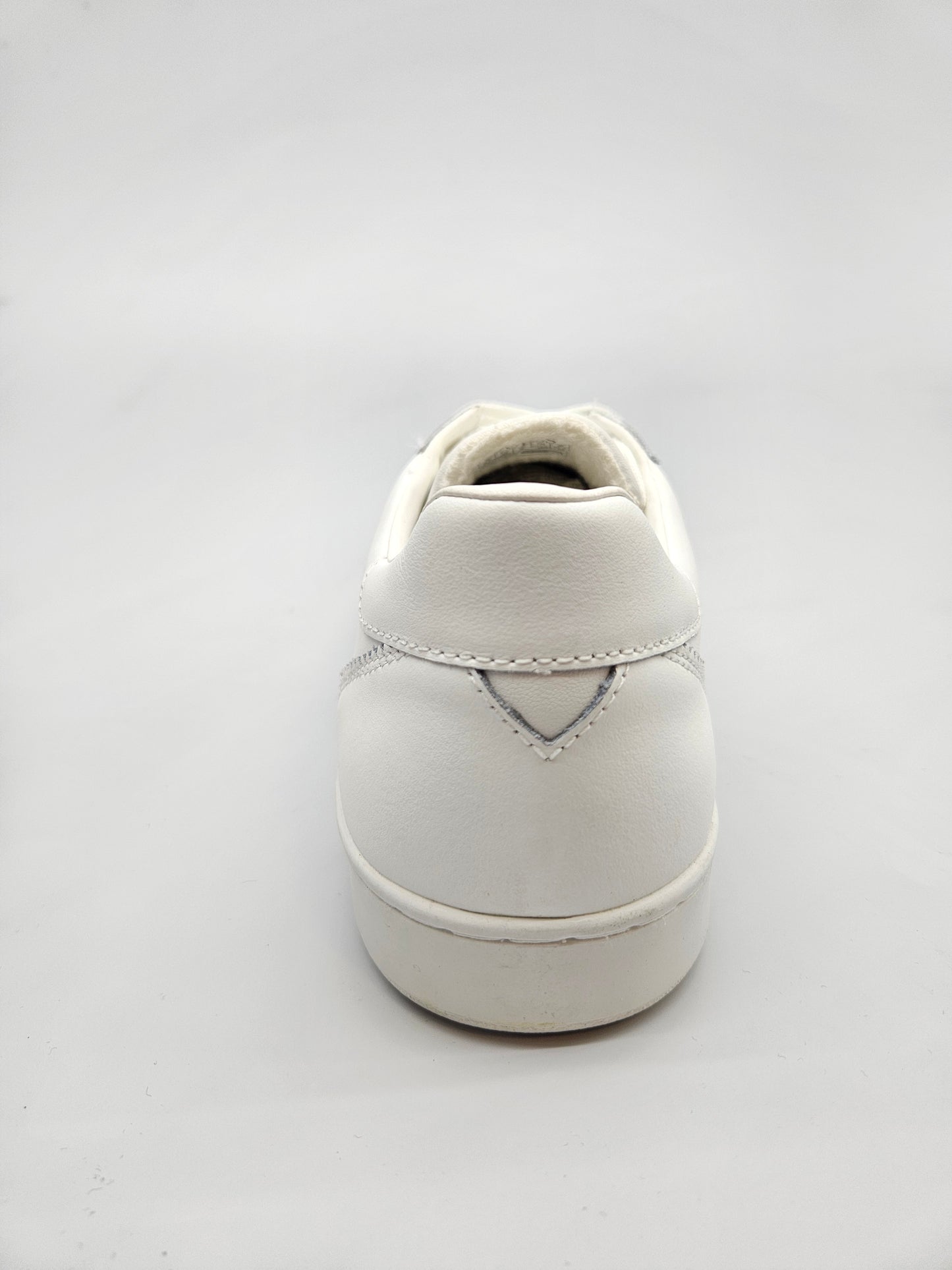 GUESS NOVI ORIGINAL KOZNI PATIKI BR 43
