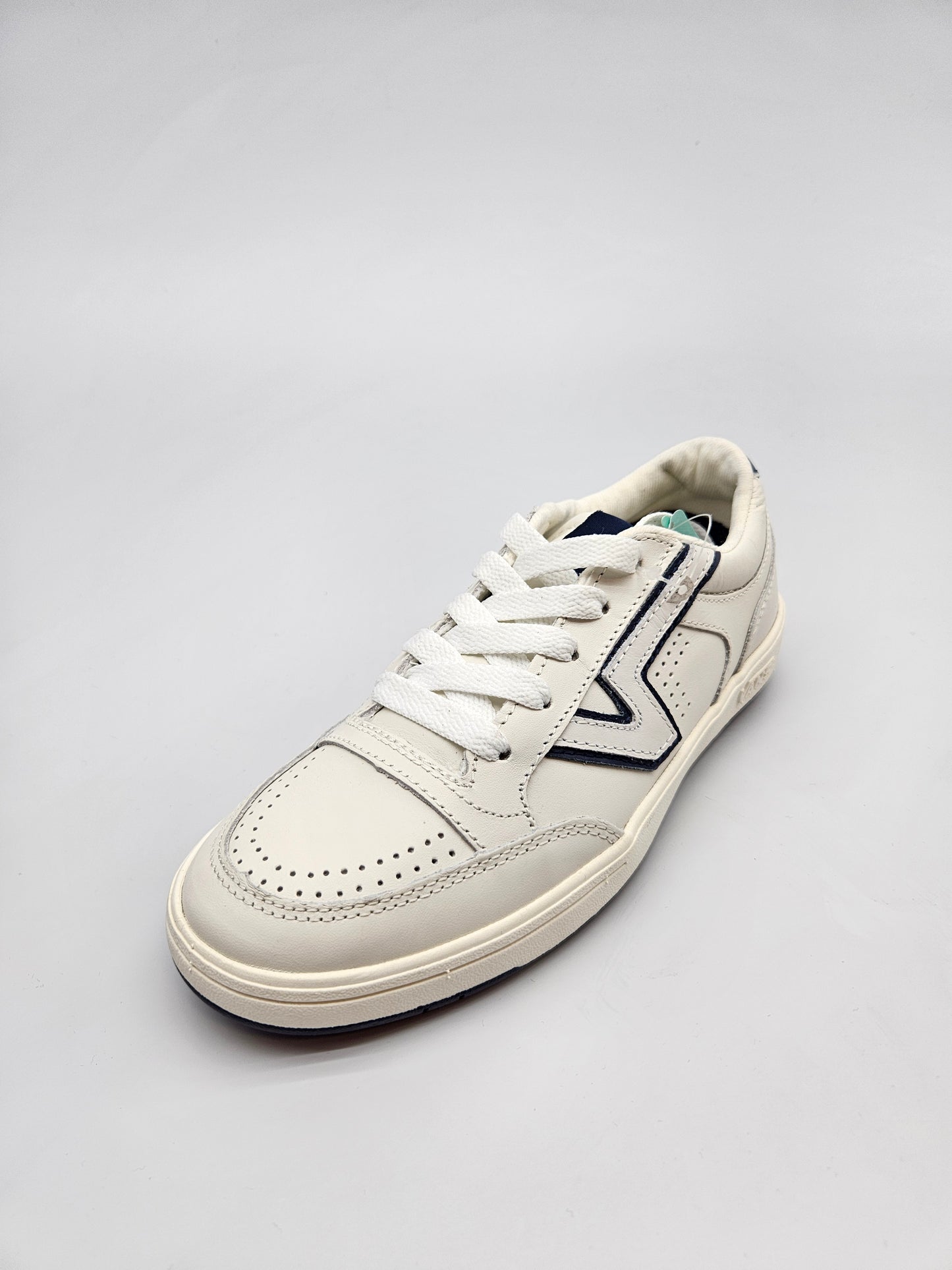 VANS NOVI ORIGINAL PATIKI BR 36.5