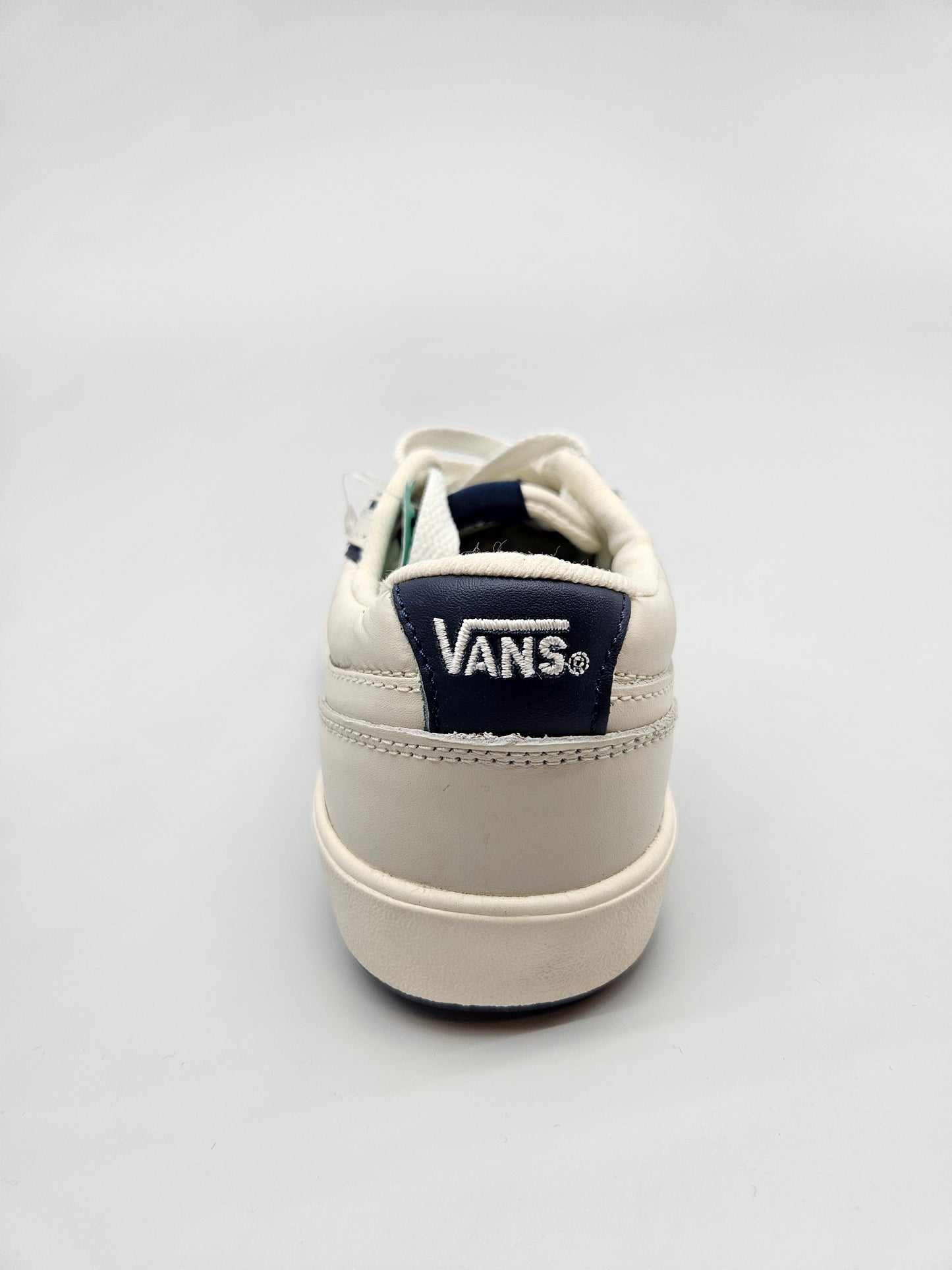 VANS NOVI ORIGINAL PATIKI BR 36.5