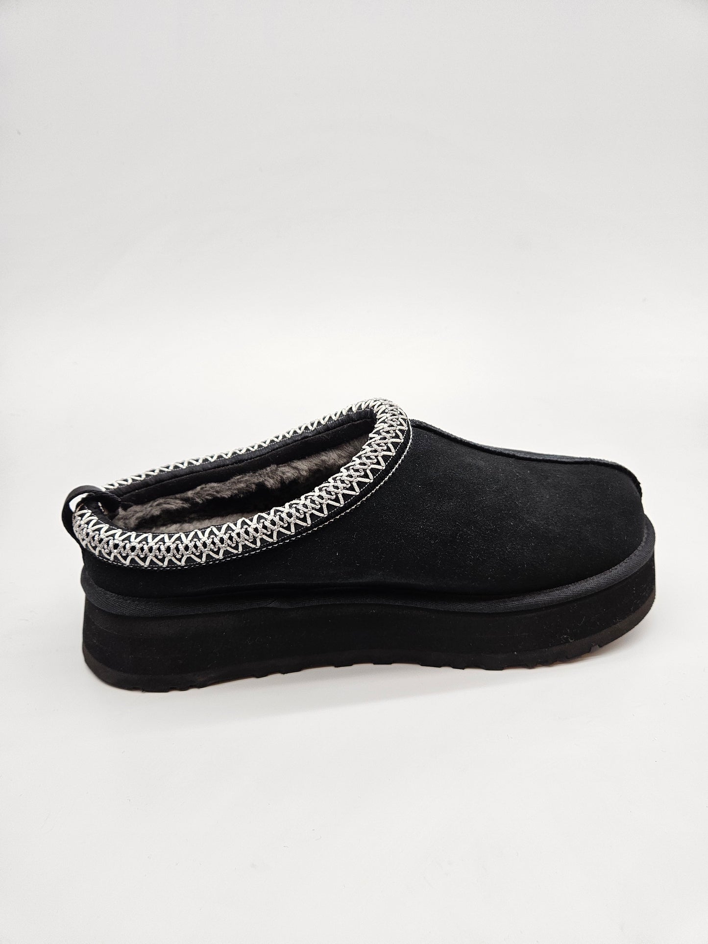 UGG AUSTRALIA ORIGINAL NOVI KOZNI PAPUCI BR 42