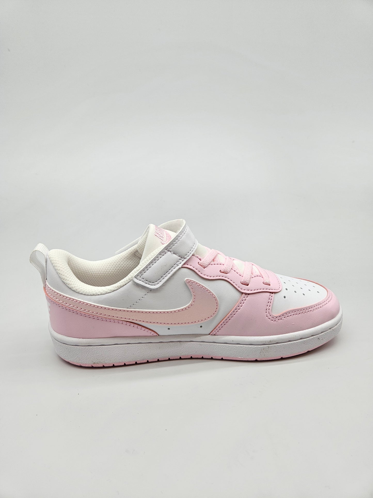 NIKE NOVI ORIGINAL PATIKI BR 34