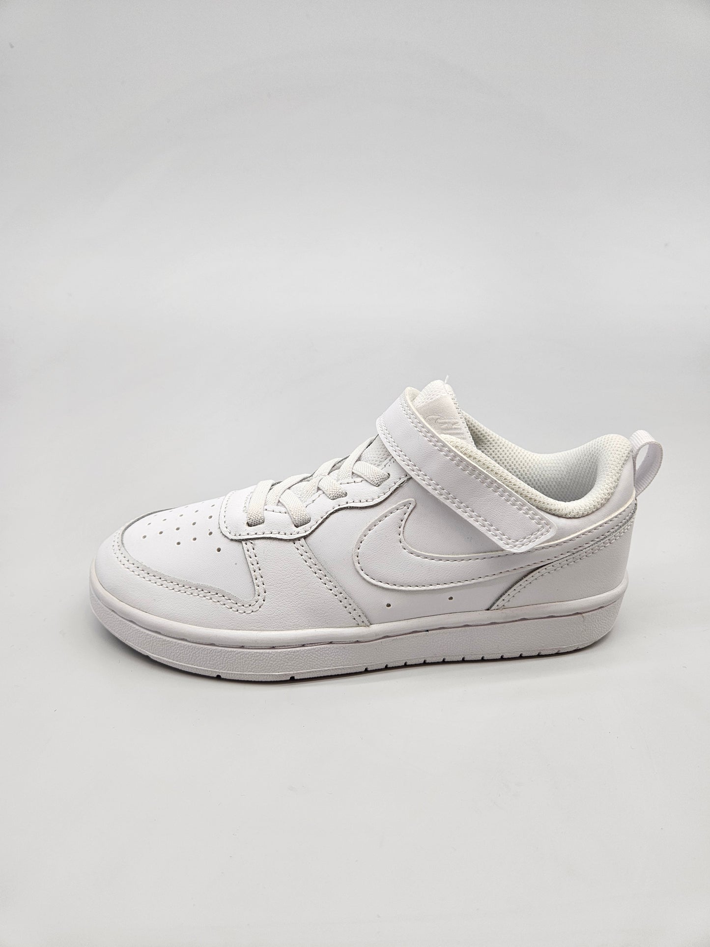 NIKE NOVI ORIGINAL PATIKI BR 33