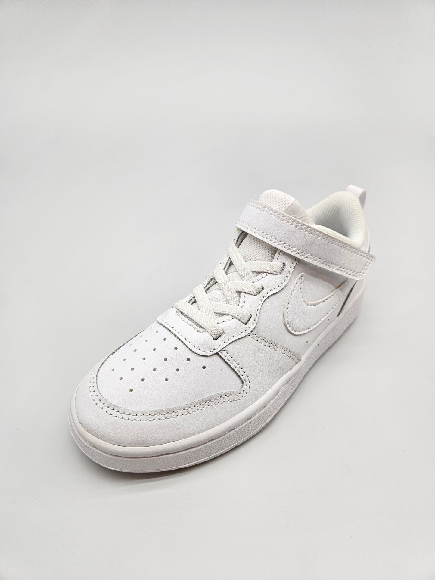 NIKE NOVI ORIGINAL PATIKI BR 33