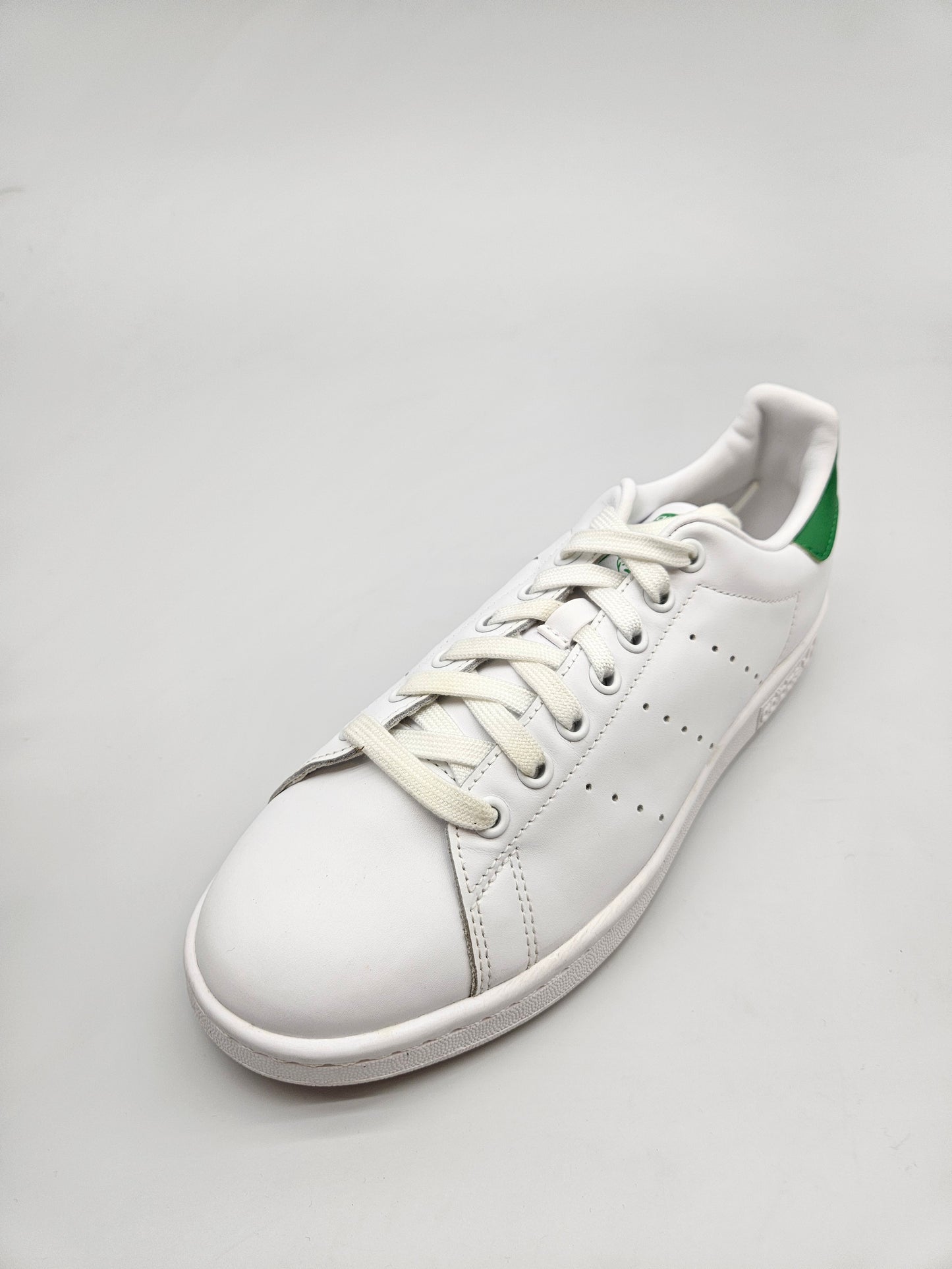 ADIDAS NOVI ORIGINAL PATIKI BR 40.5