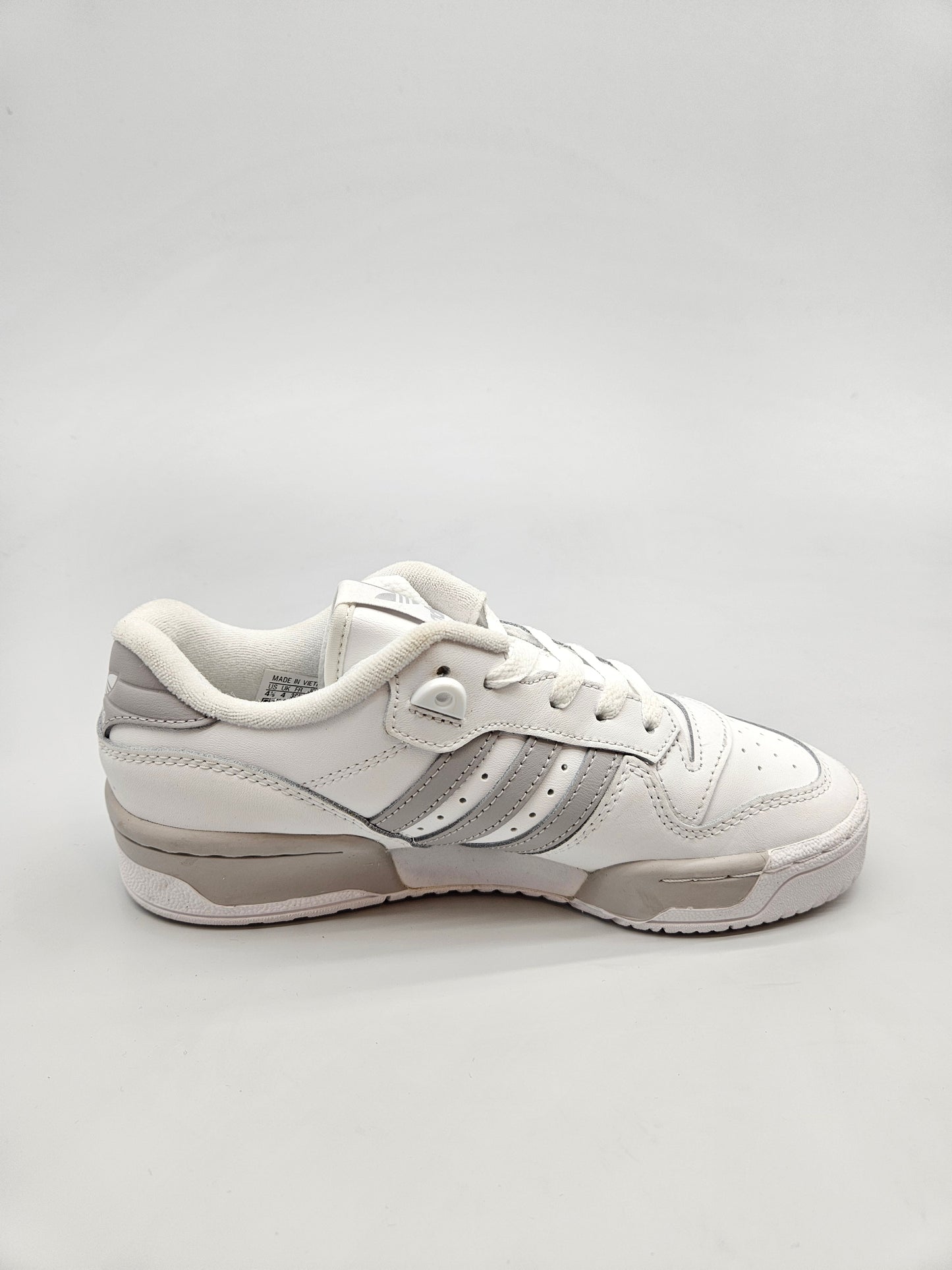 ADIDAS NOVI ORIGINAL PATIKI BR 36.5