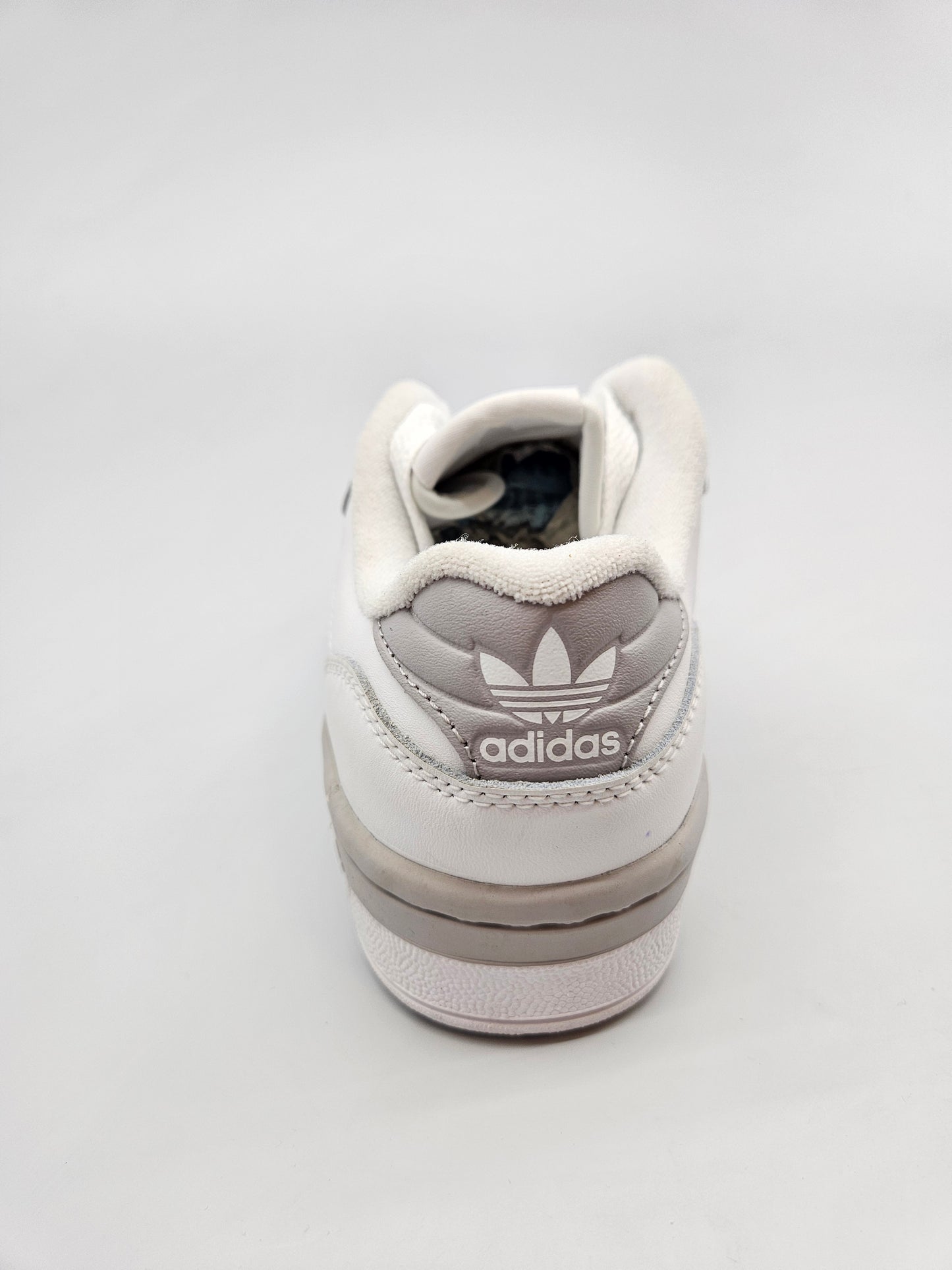 ADIDAS NOVI ORIGINAL PATIKI BR 36.5