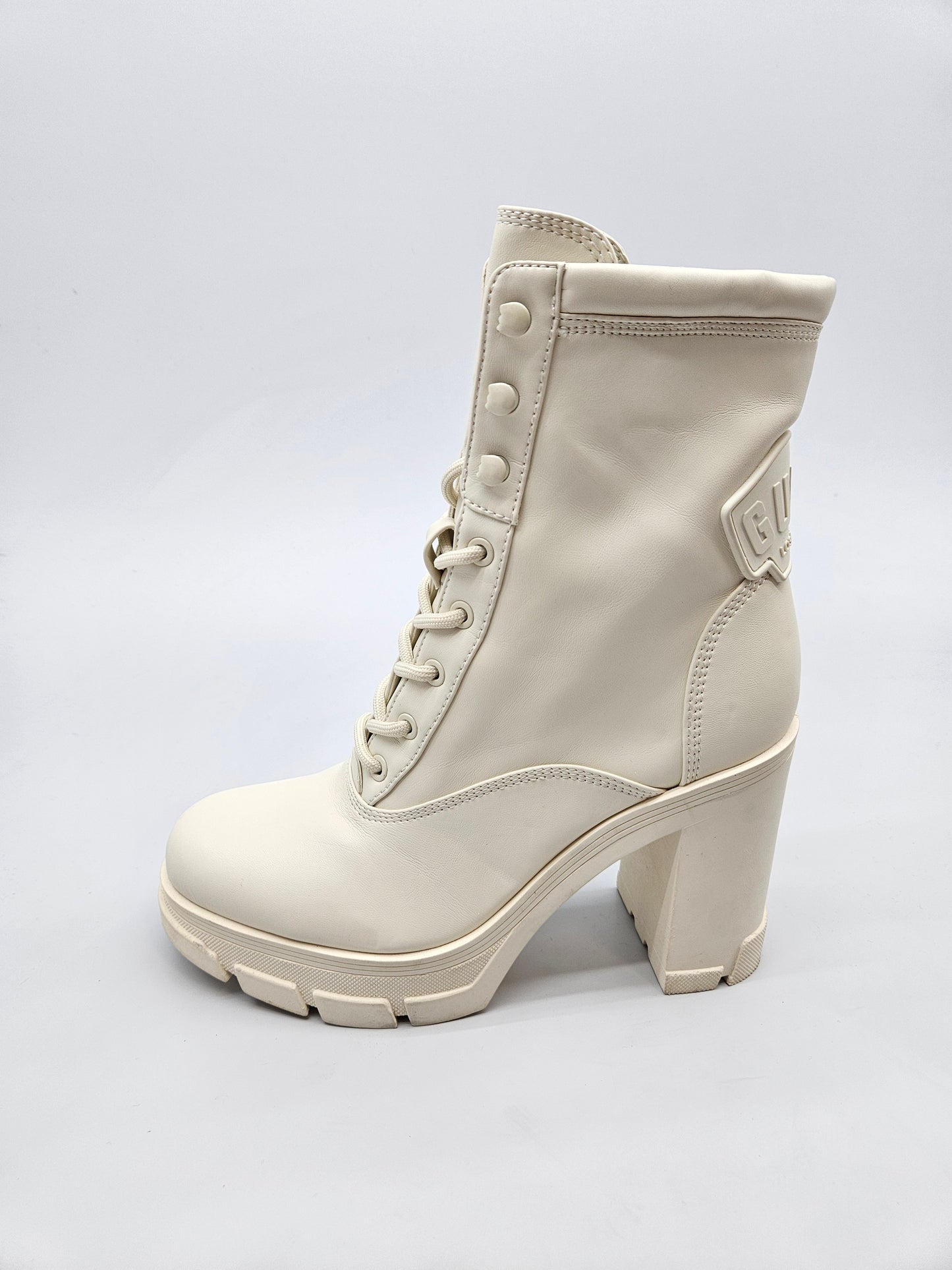 GUESS ORIGINAL CIZMI BR 39