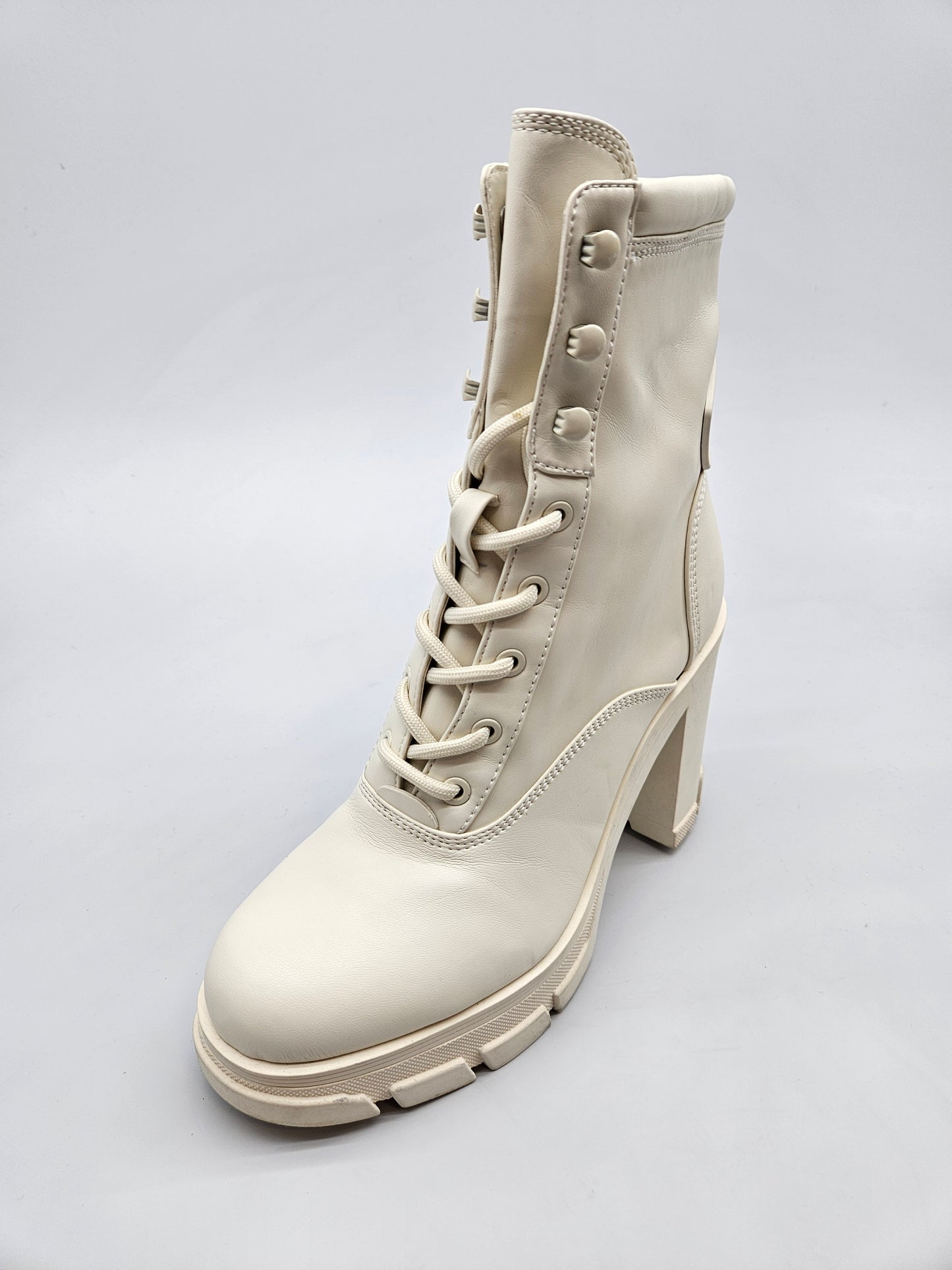 GUESS ORIGINAL CIZMI BR 39