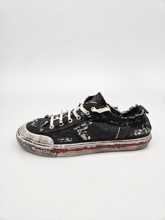 DIESEL NOVI ORIGINAL PATIKI BR 44