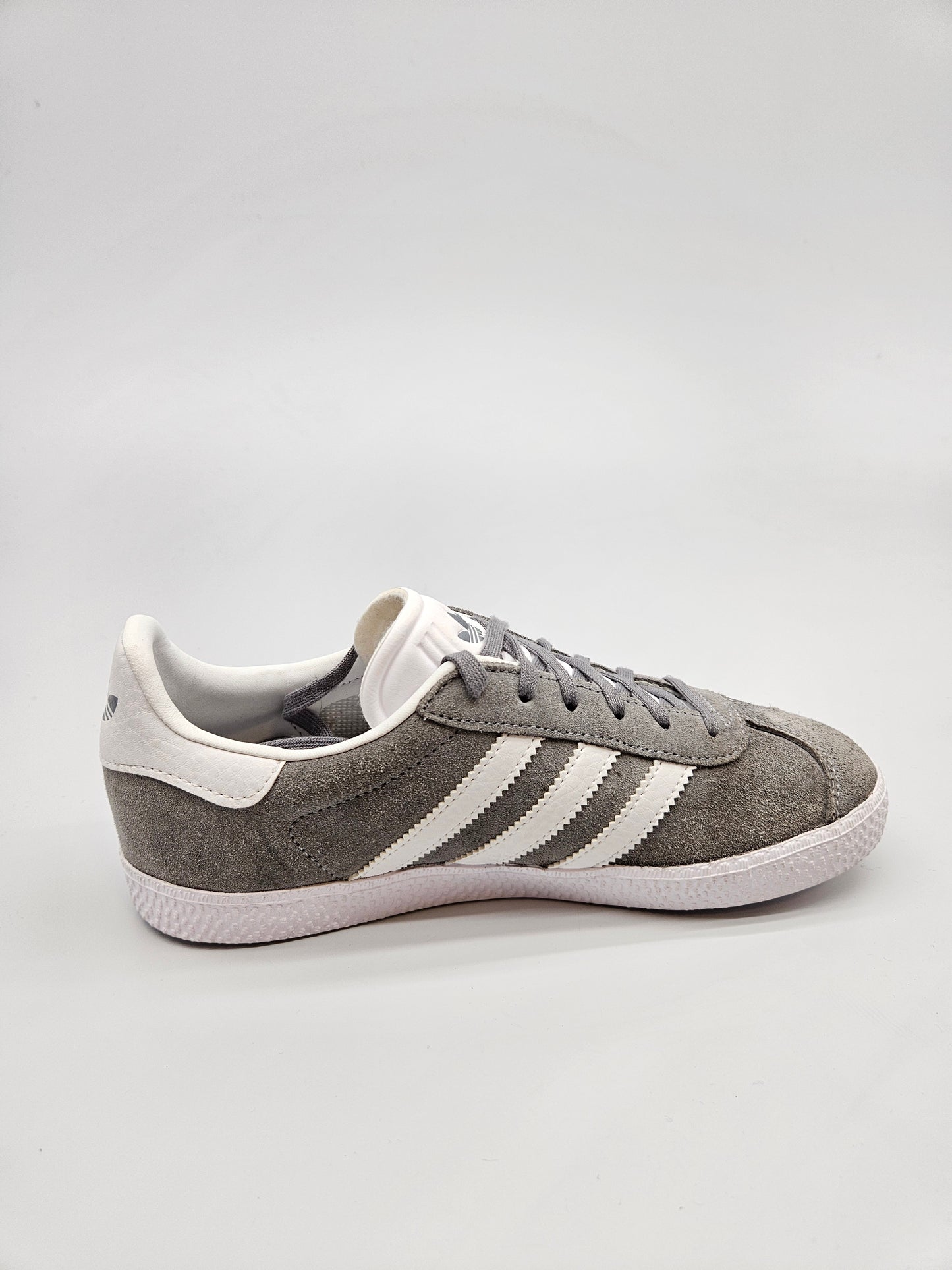 ADIDAS GAZZELE NOVI ORIGINAL PATIKI BR 36.5