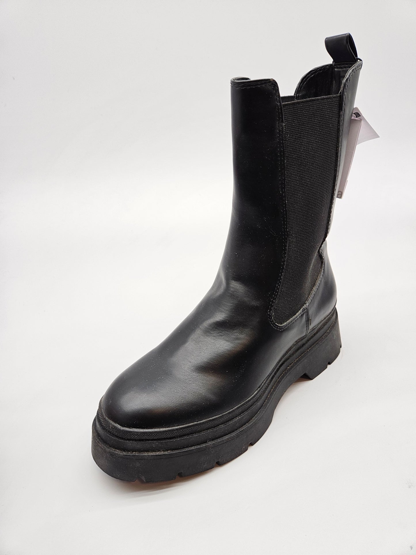 BERSHKA NOVI ORIGINAL CIZMI BR 39