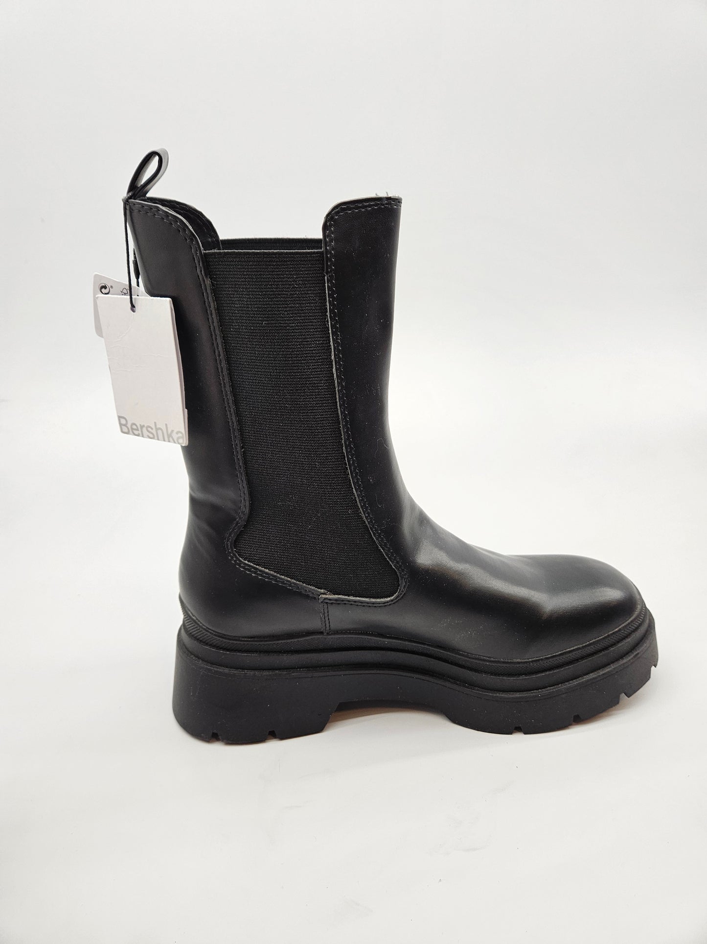 BERSHKA NOVI ORIGINAL CIZMI BR 39