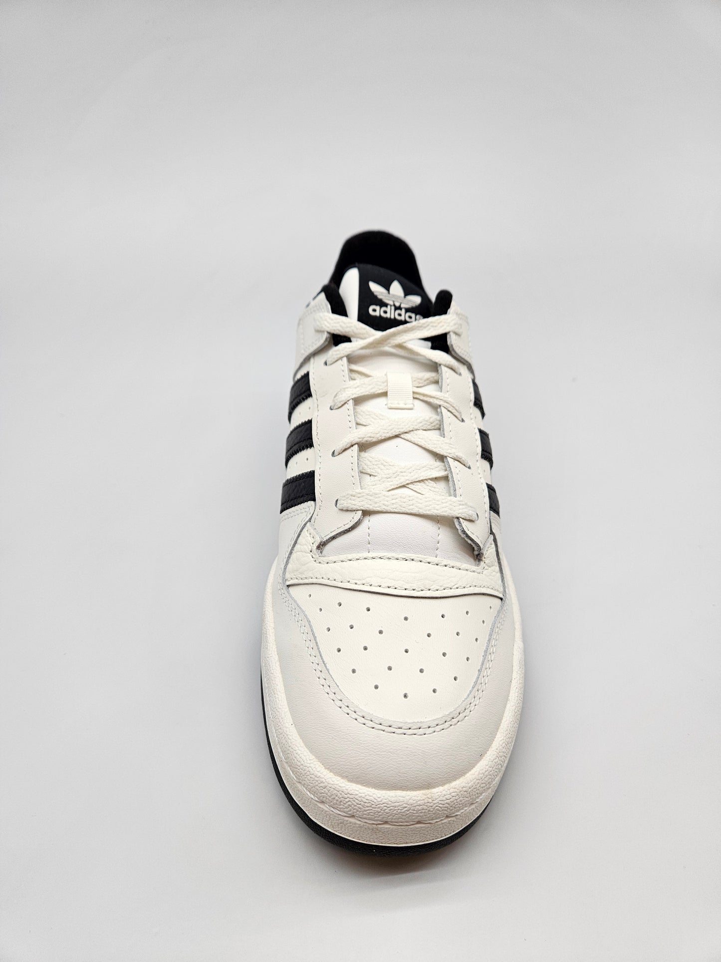 ADIDAS NOVI ORIGINAL PATIKI BR 45