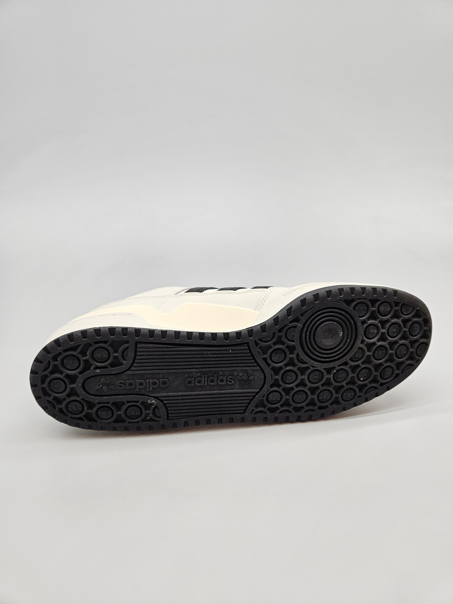 ADIDAS NOVI ORIGINAL PATIKI BR 45