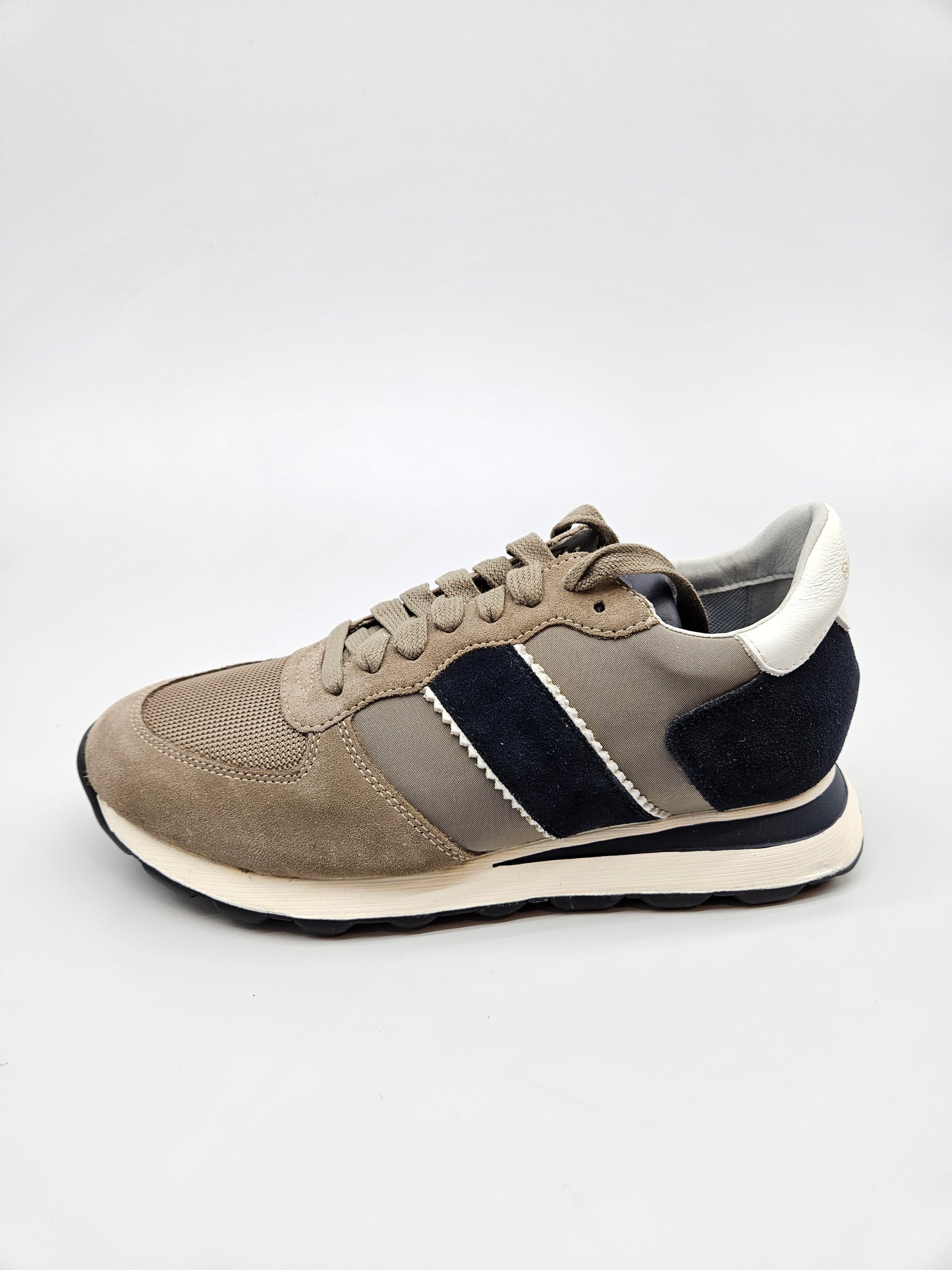 GEOX NOVI ORIGINAL PATIKI BR 39