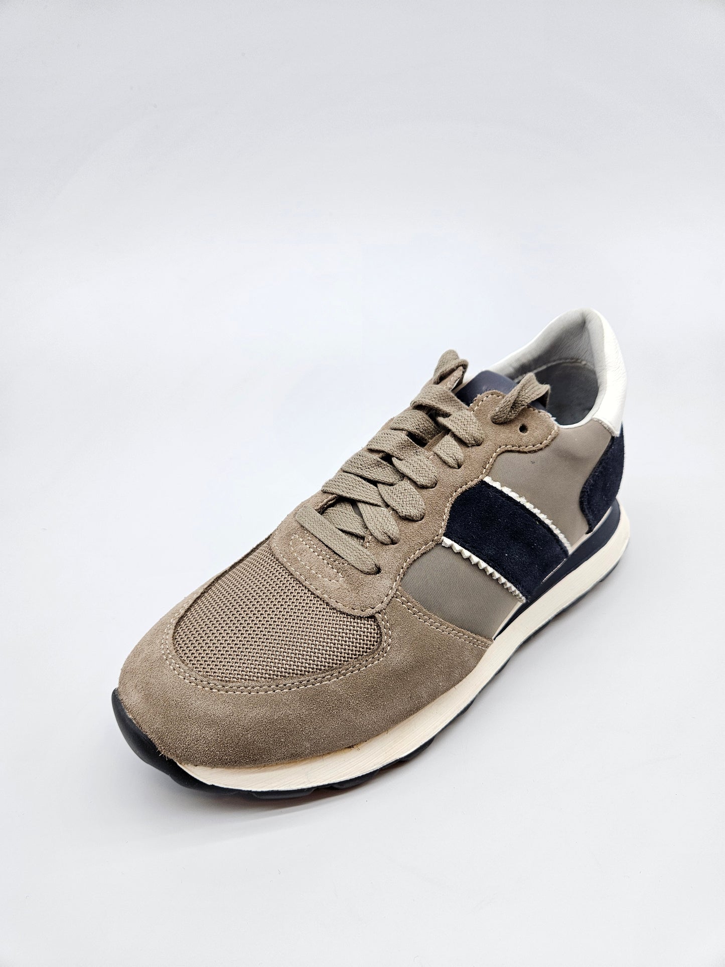 GEOX NOVI ORIGINAL PATIKI BR 39