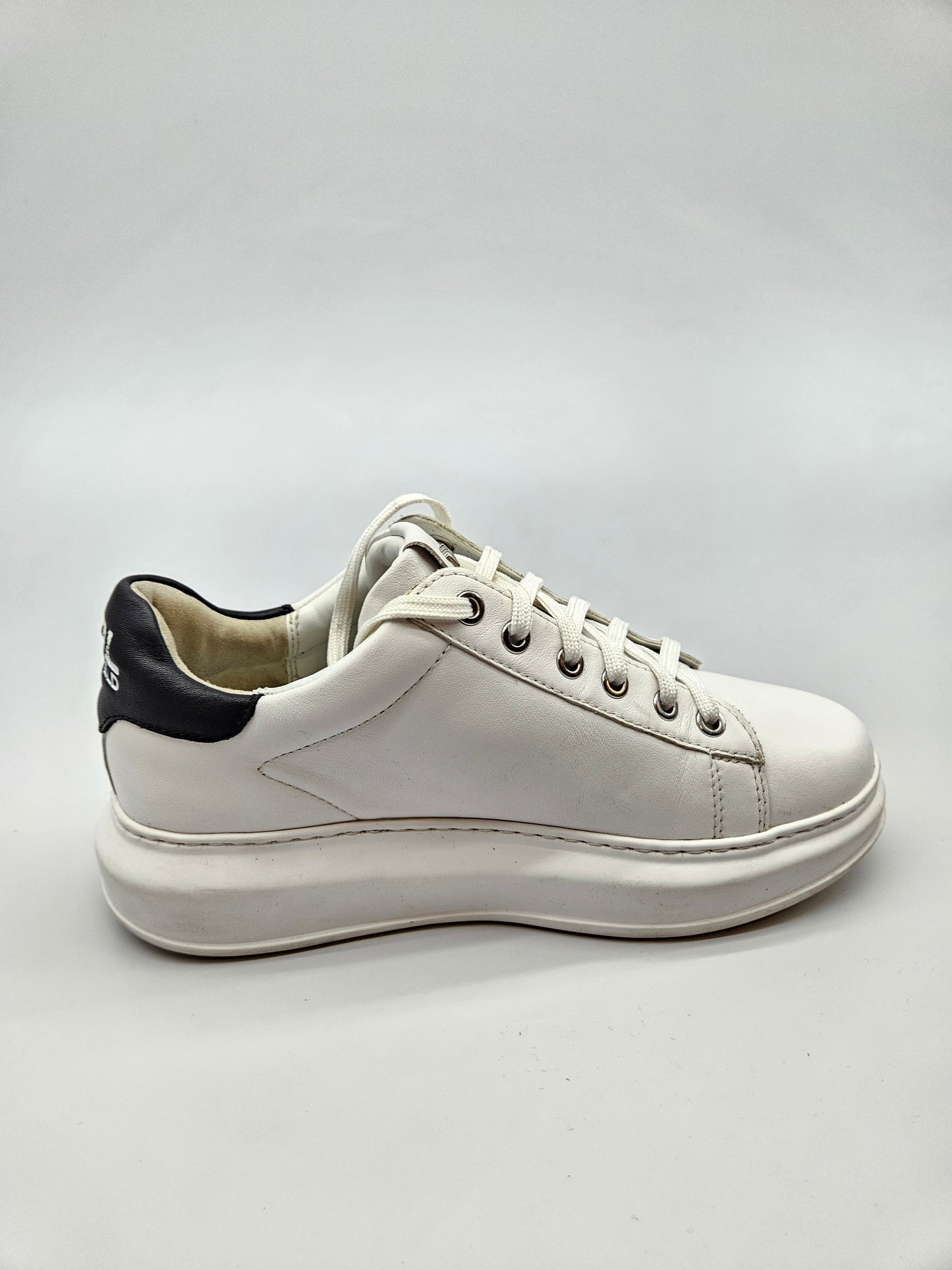 KARL LAGERFELD ORIGINAL PATIKI BR 39