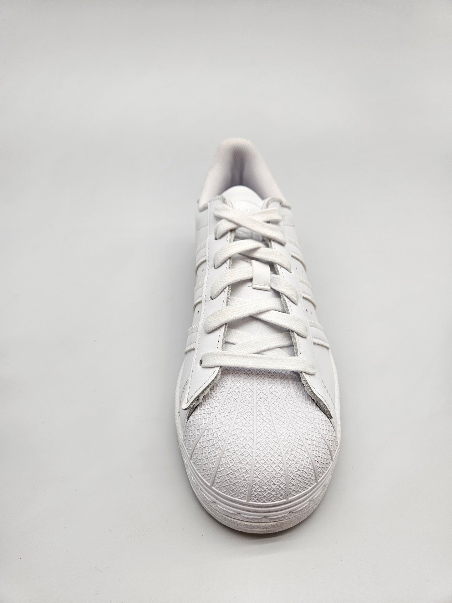 ADIDAS SUPERSTAR NOVI ORIGINAL PATIKI BR 39