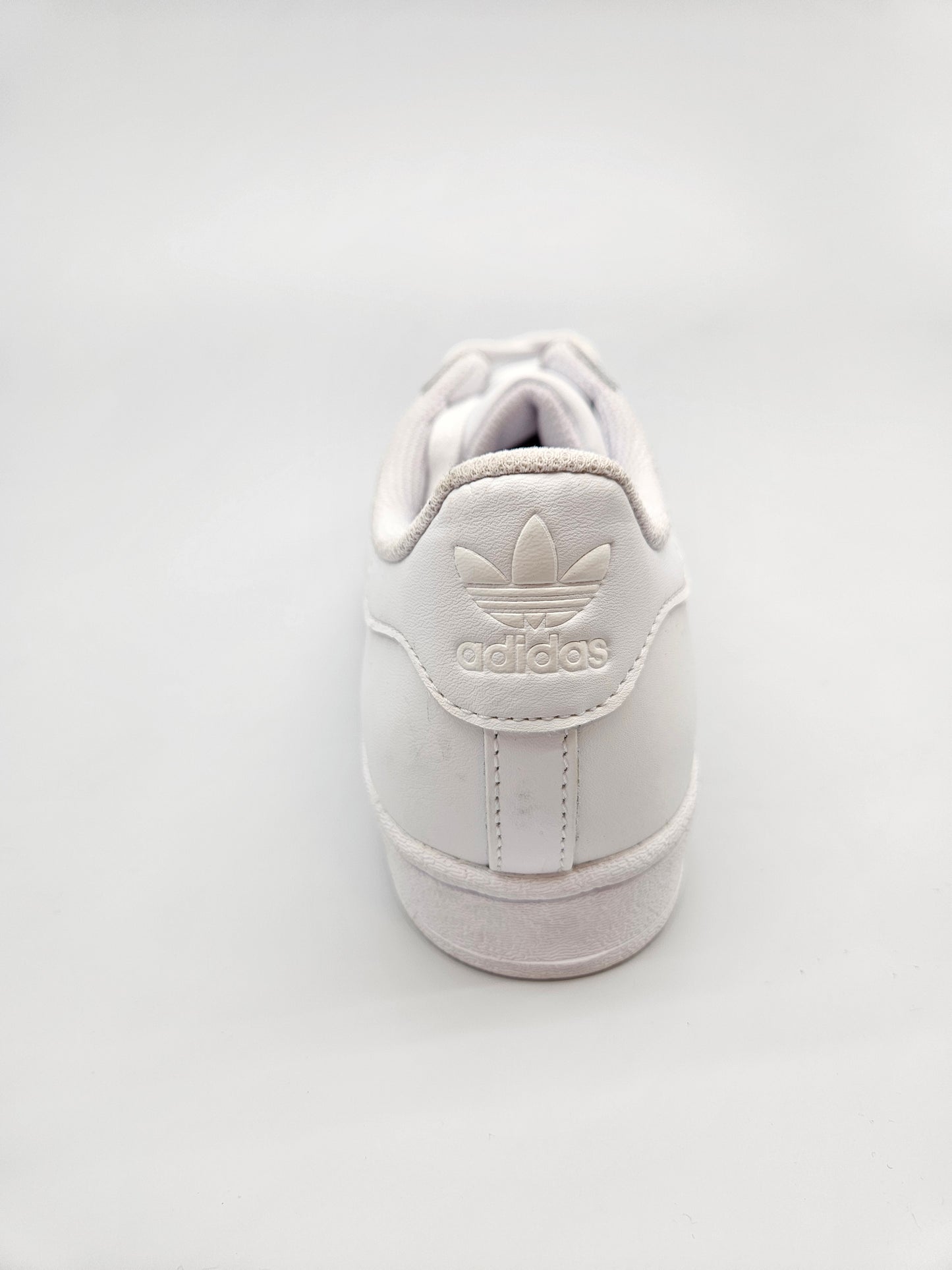 ADIDAS SUPERSTAR NOVI ORIGINAL PATIKI BR 39
