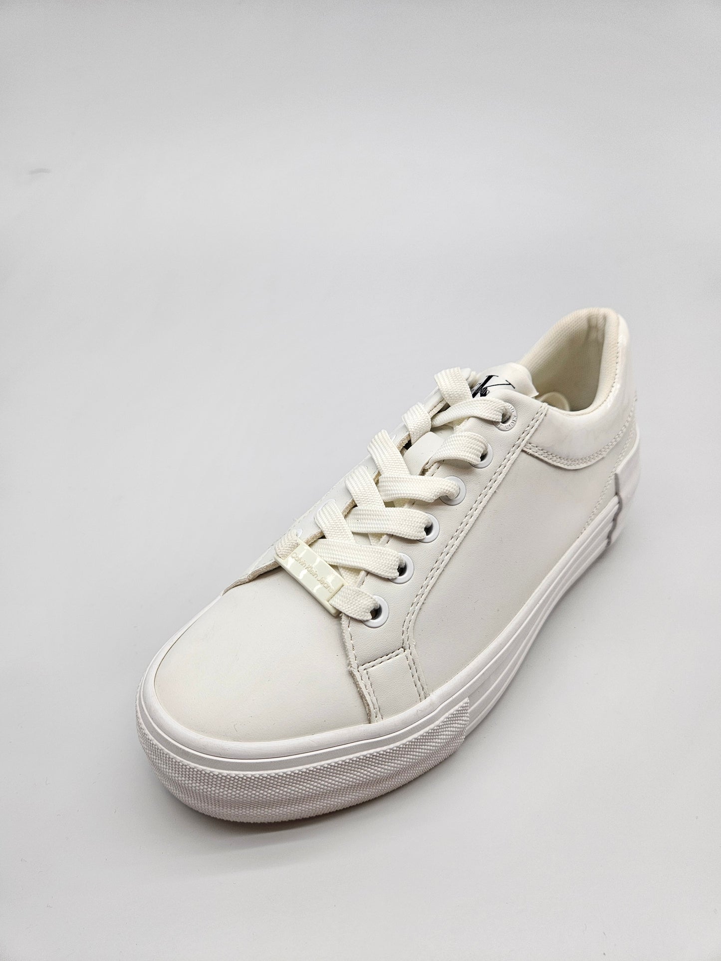 CALVIN KLEIN NOVI ORIGINAL PATIKI BR 38