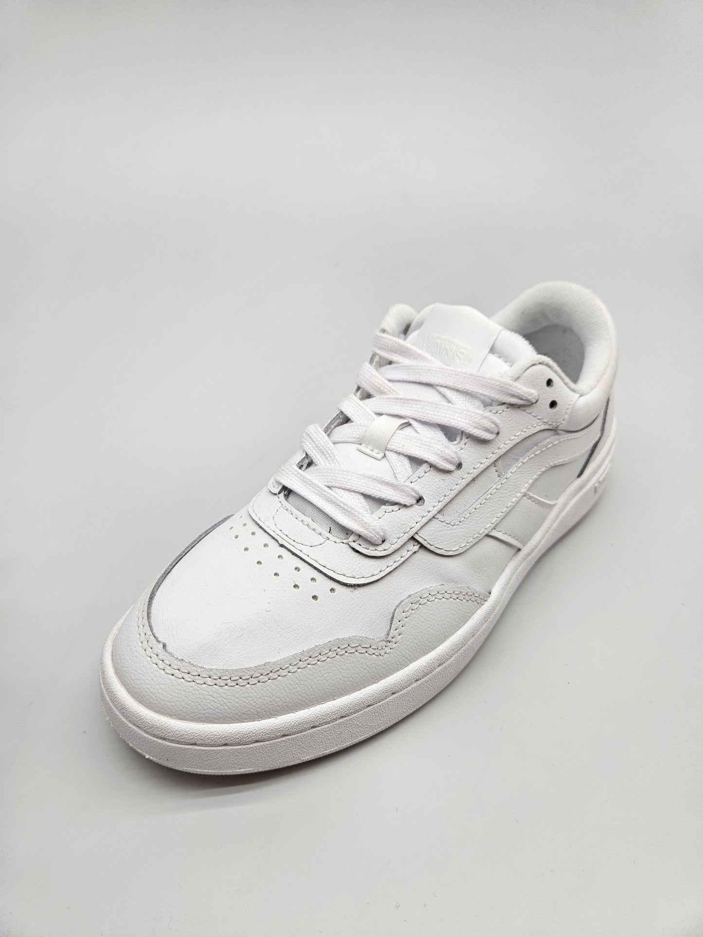 VANS NOVI ORIGINAL PATIKI BR 39